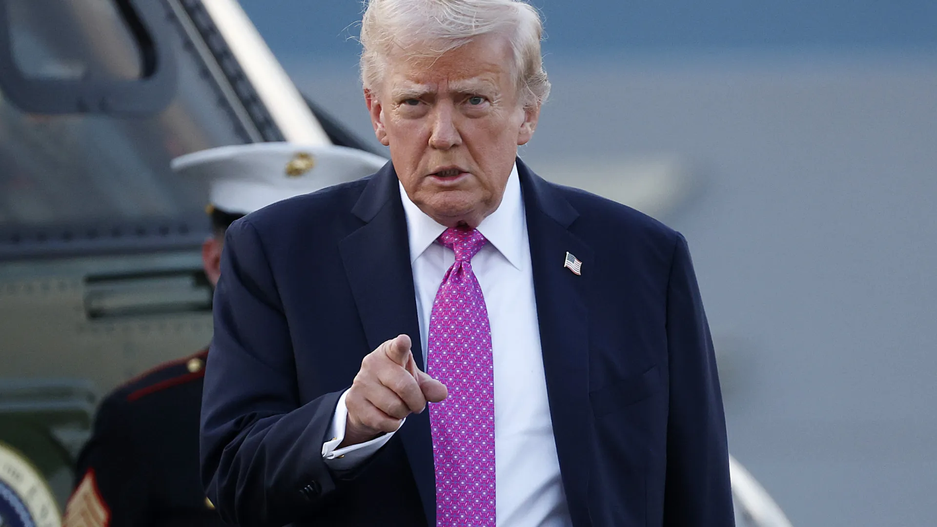 
                    Trump pede a Israel para ter cuidado com aliado Qatar
                