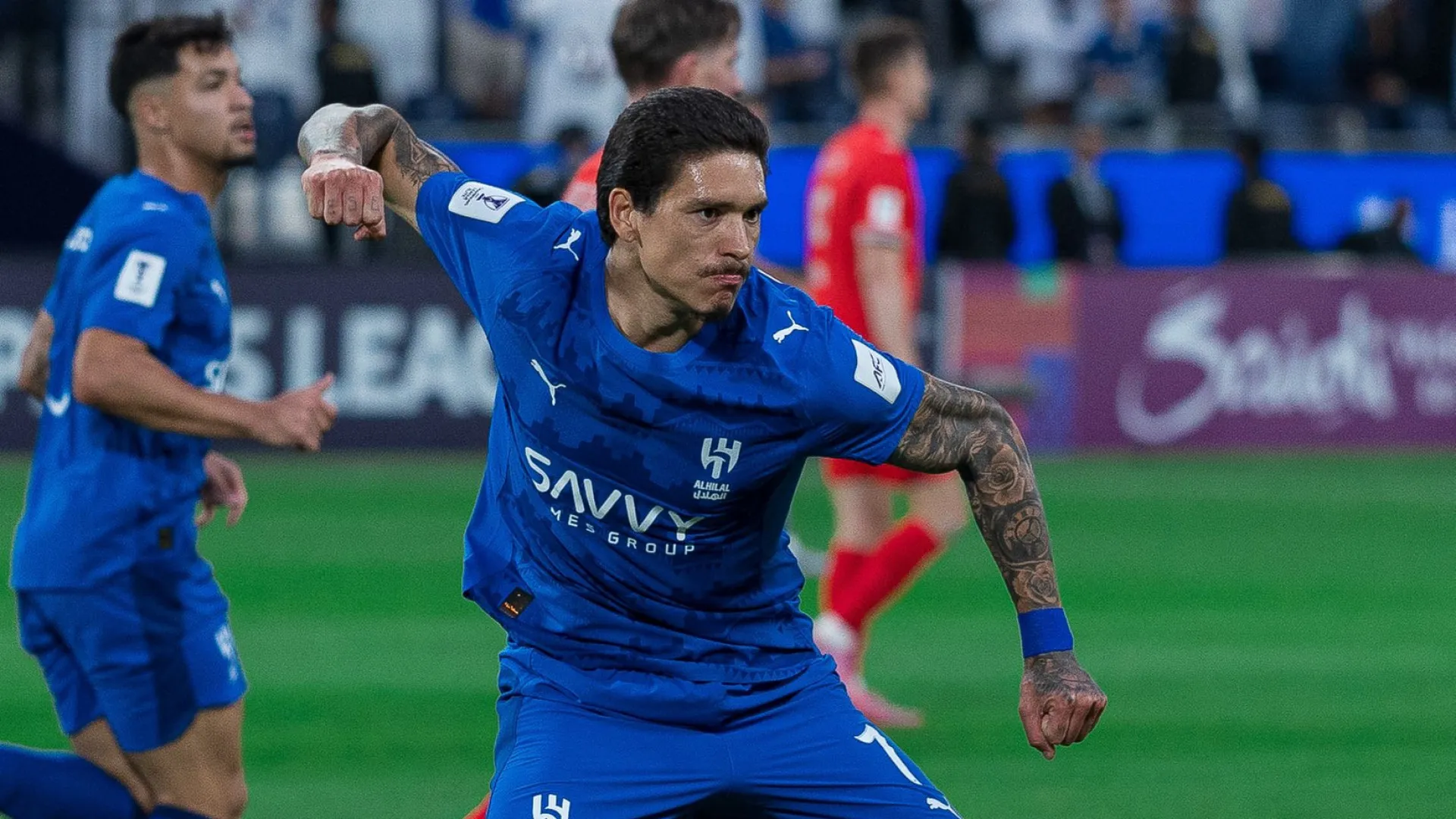 
                    Darwin Núñez ameaça declarar 'guerra' ao Al Hilal
                