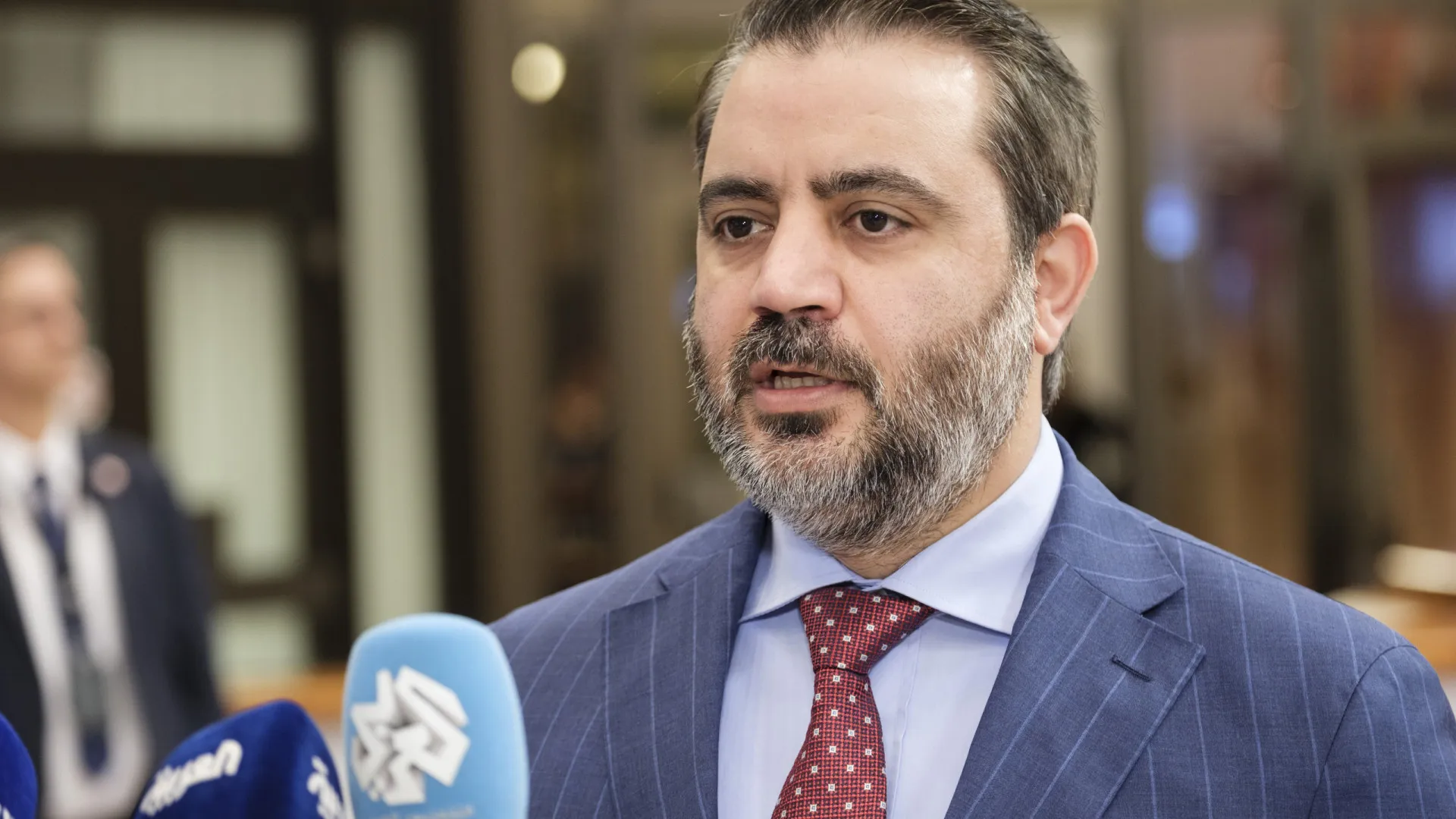 
                    Chefe da diplomacia síria vai a Washington falar sobre sanções
                