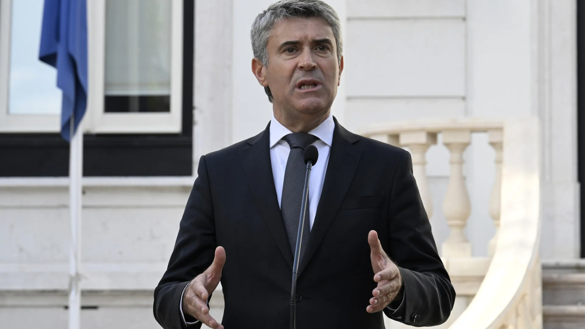 
                    Pressão migratória? 