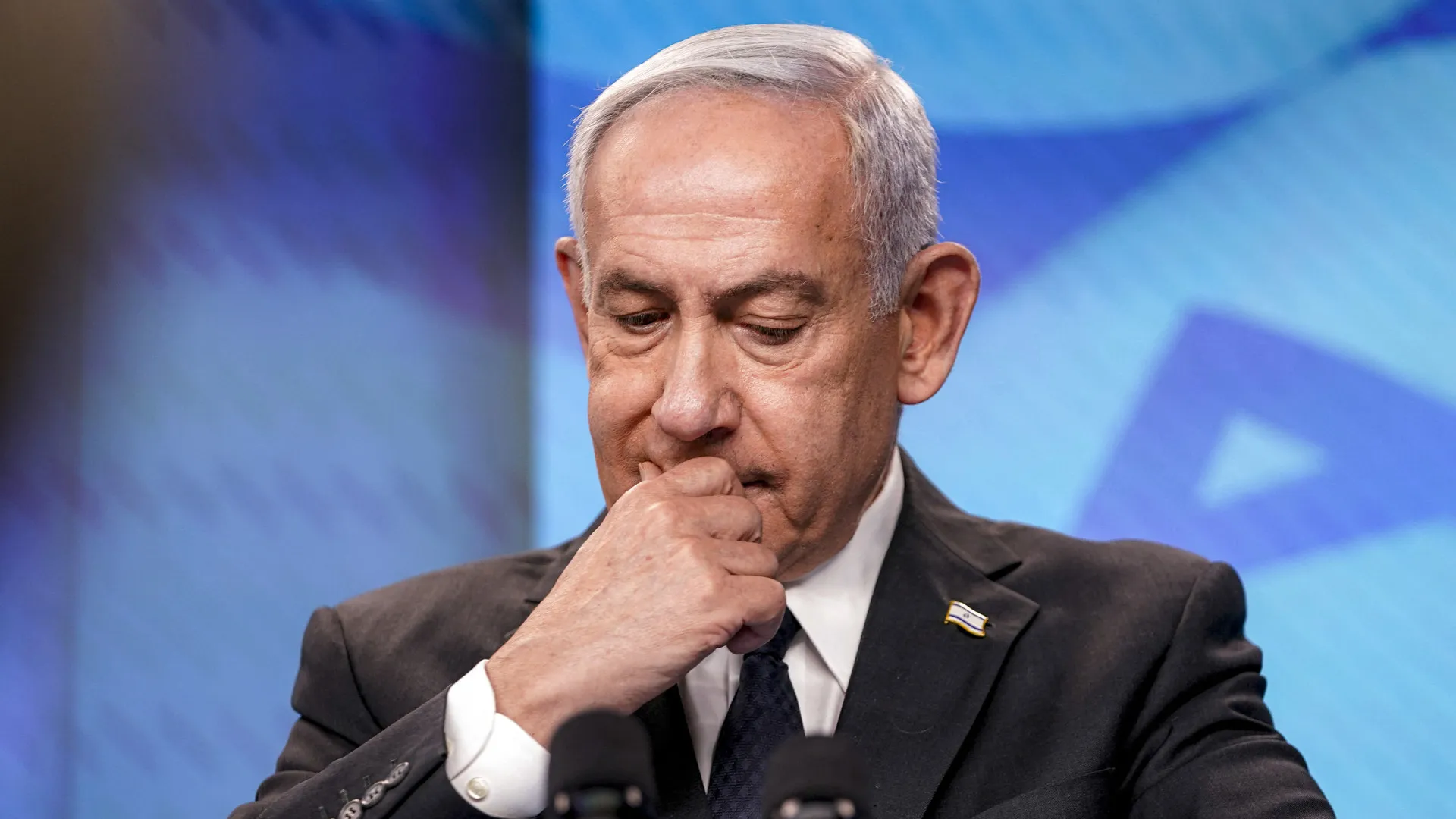 
                    Polícia retira familiares de reféns de junto da casa de Netanyahu
                