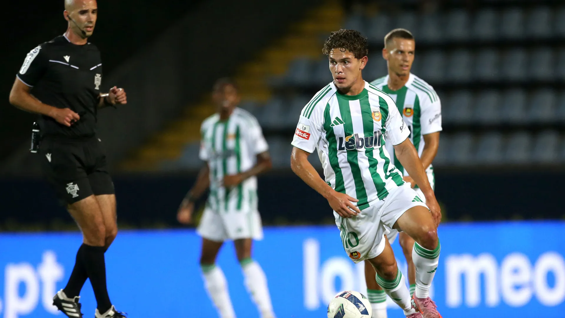 
                    Brandon Aguilera resignado ao poderio do FC Porto: 