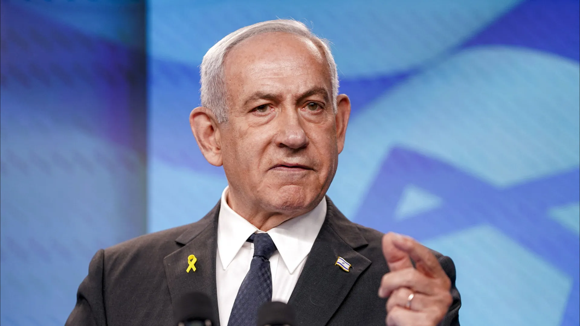 Netanyahu agradece a Trump "incrível" apoio a perdão pelo Presidente israelita