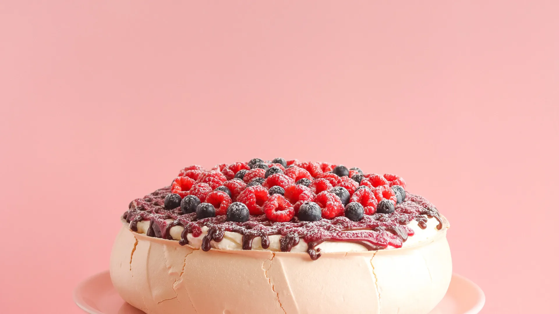 Lisboa está ainda mais gulosa. Chegou a Miss Pavlova e estamos a babar