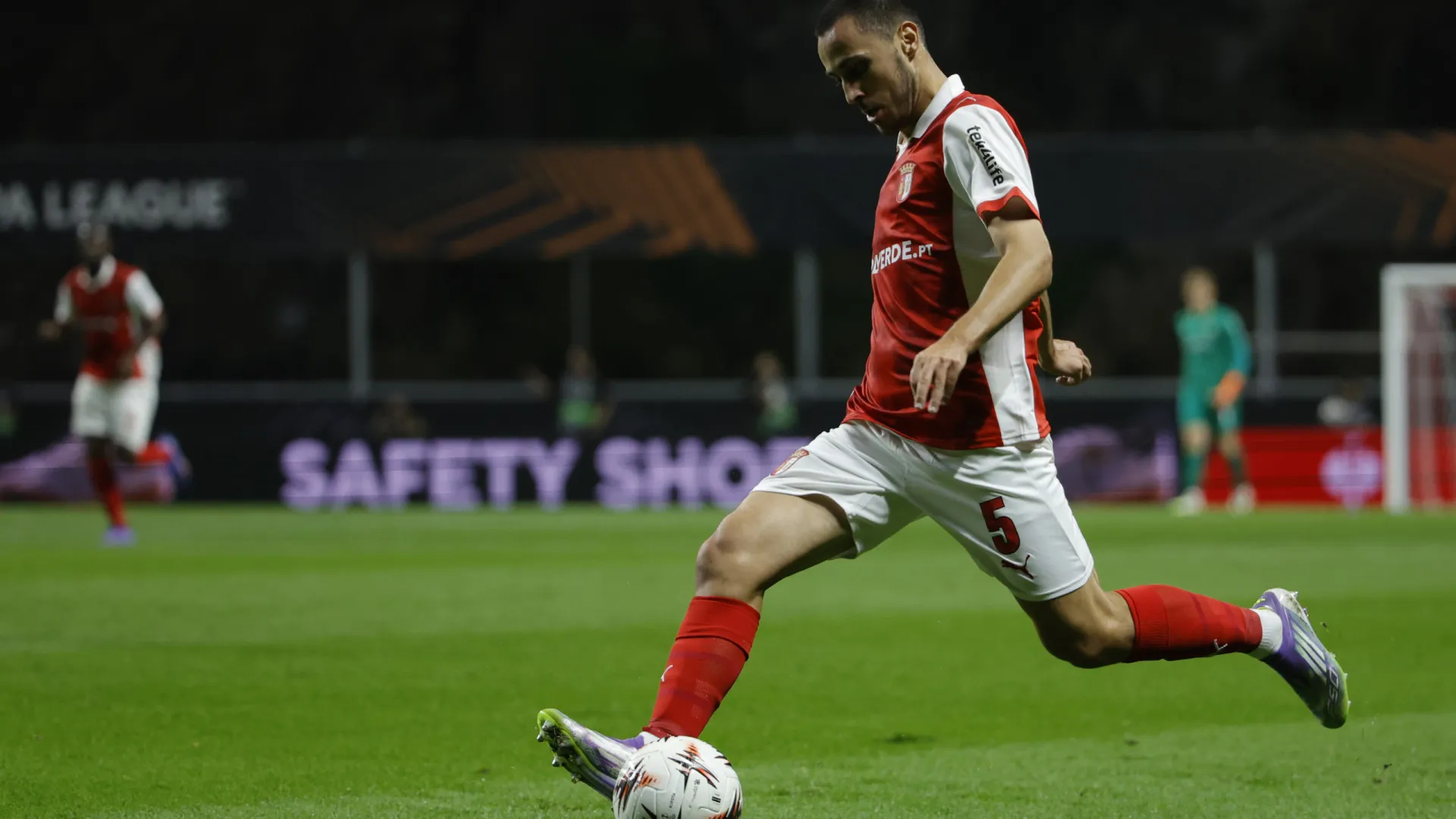 
                    Leonardo Lelo assume 