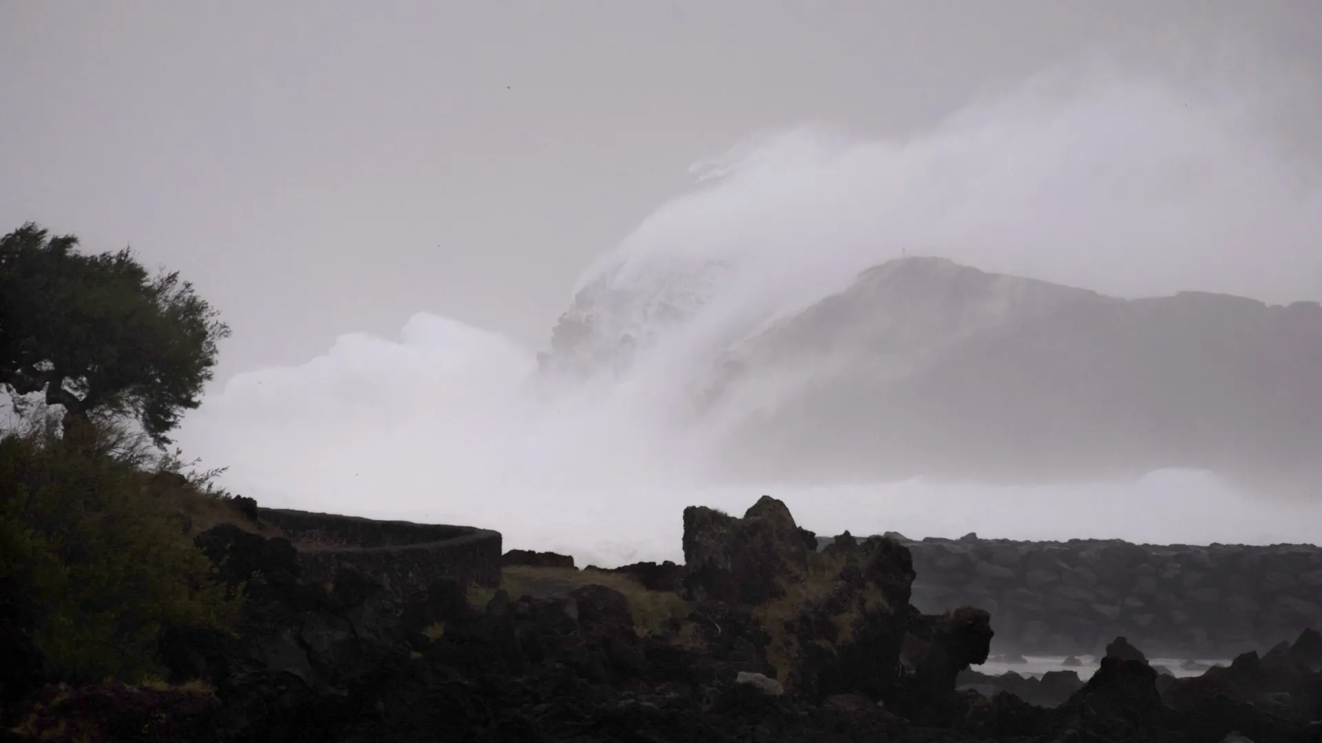 
                    Duas escolas encerradas no concelho açoriano da Madalena do Pico
                