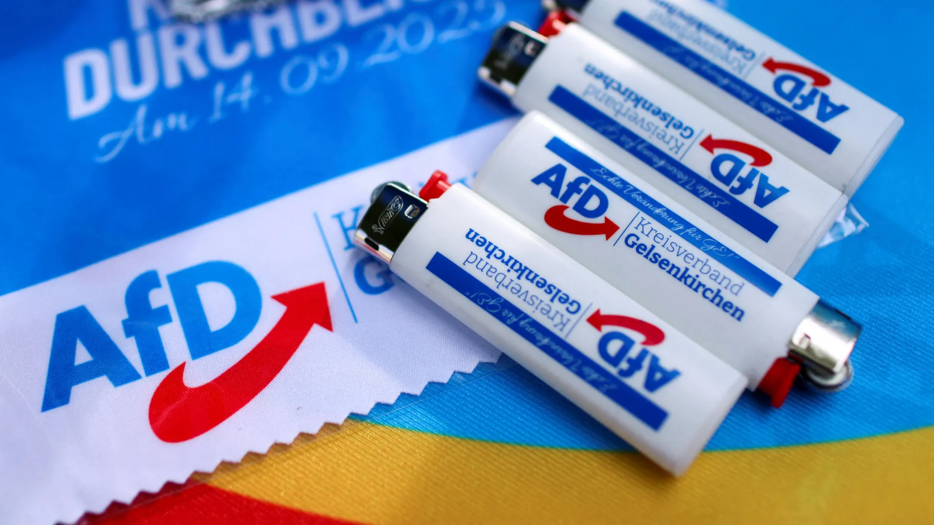 
                    Extrema-direita alemã acusada de abrigar 