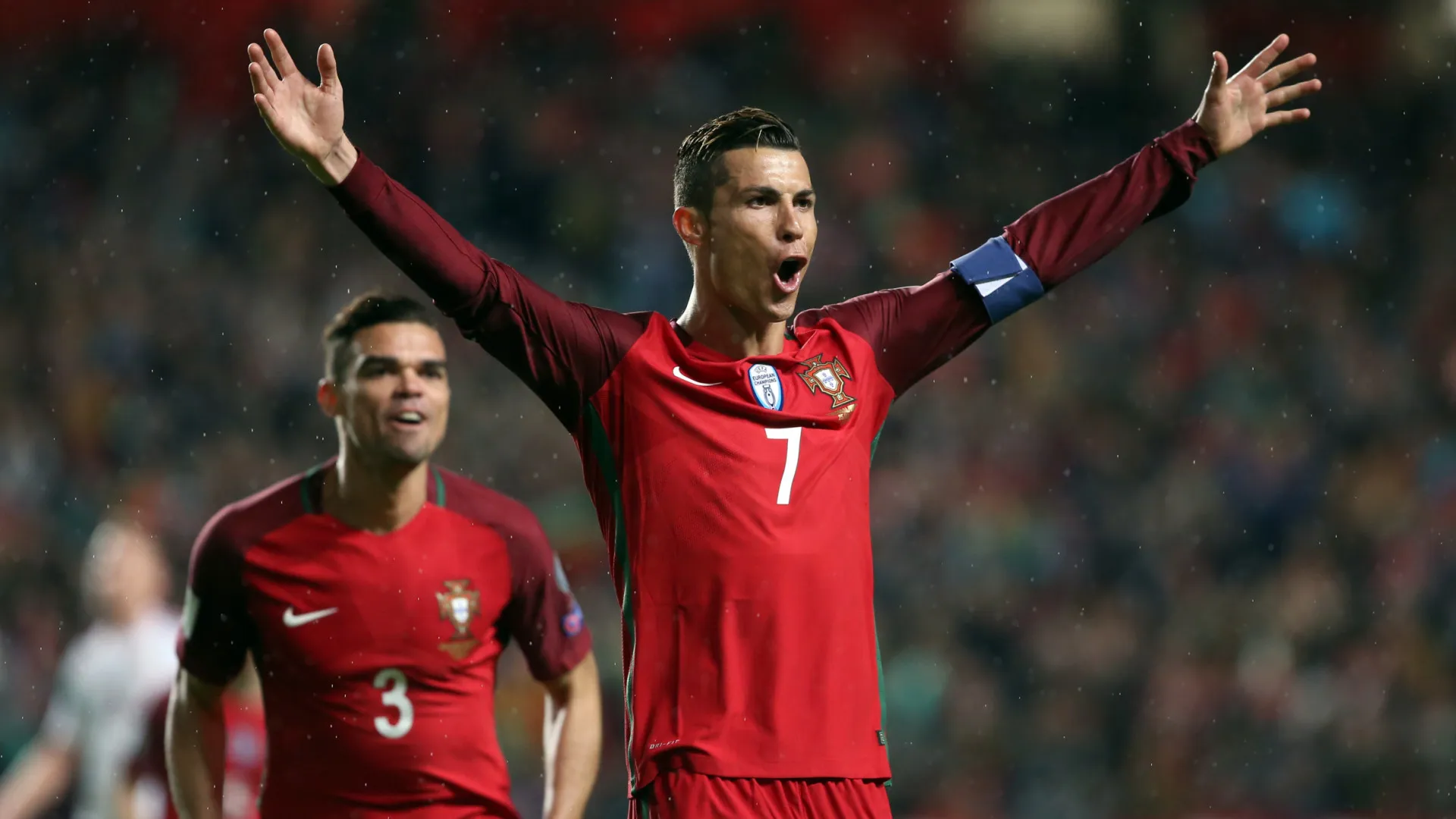 
                    Ainda se lembra do último Portugal-Hungria? Cristiano Ronaldo bisou
                