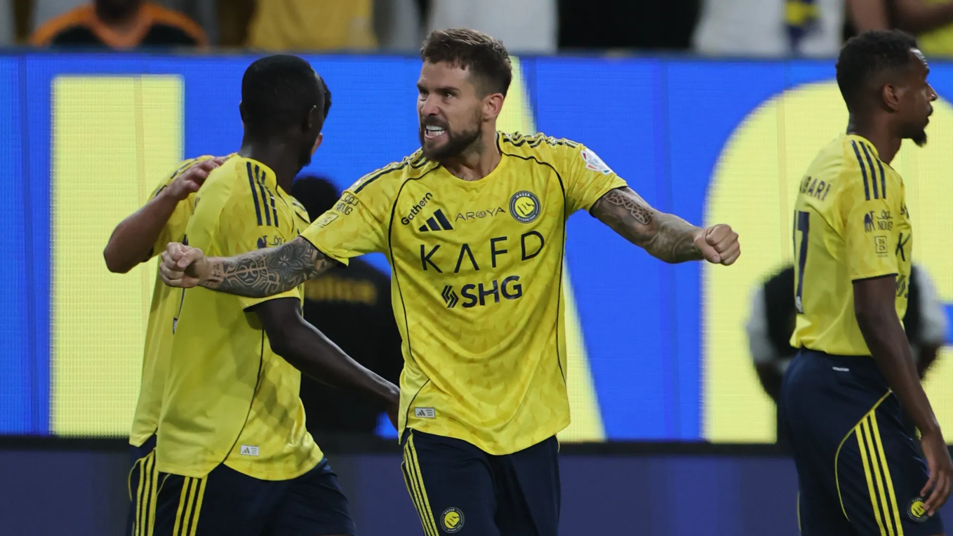 Iñigo Martínez assume ter trocado Barcelona por Al Nassr por... CR7