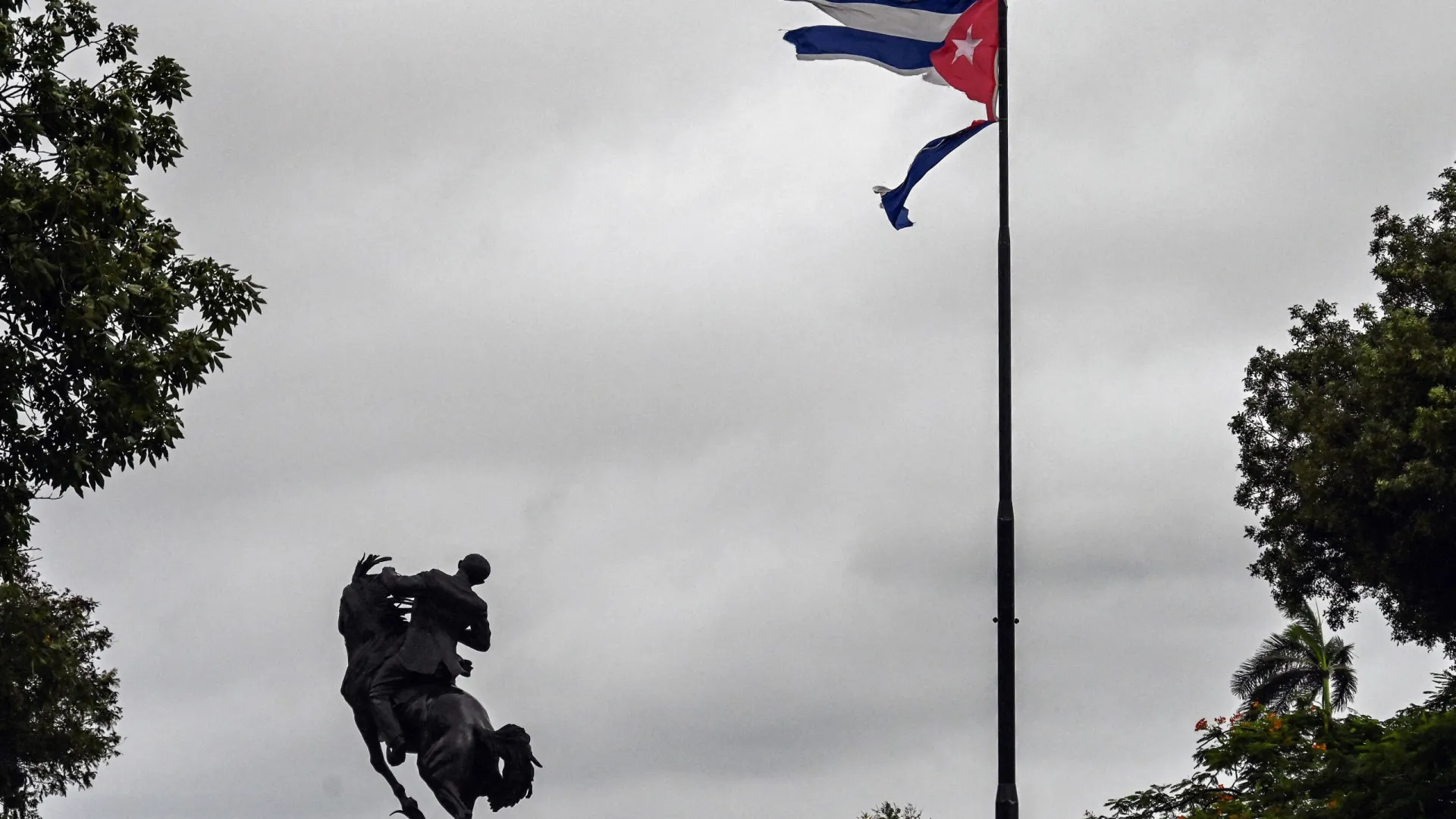 Mais de 18 mil deslocados em Cuba devido à depressão Imelda