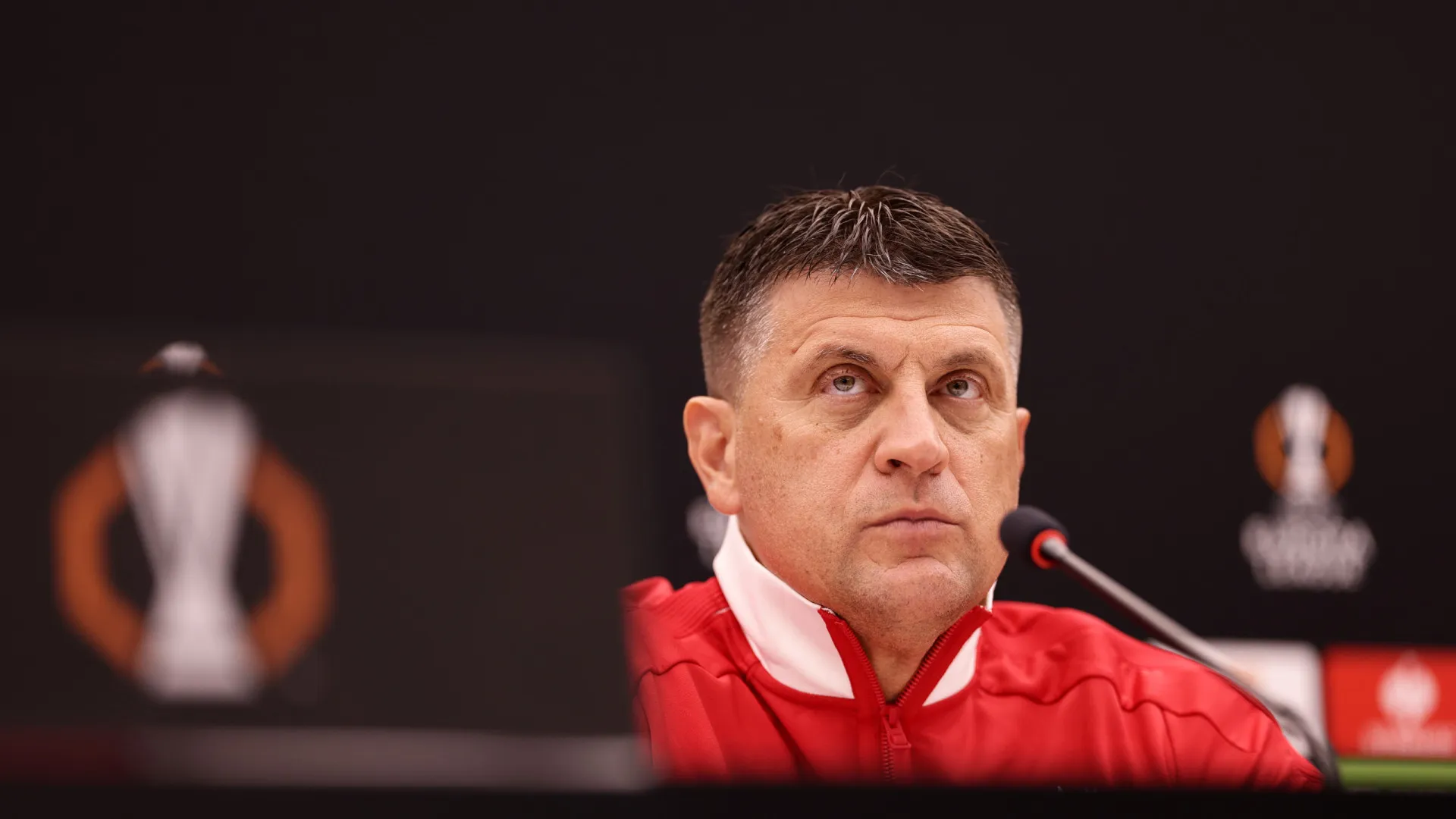 Vladan Milojevic frisa ambição do Estrela Vermelha vencer o Sp. Braga