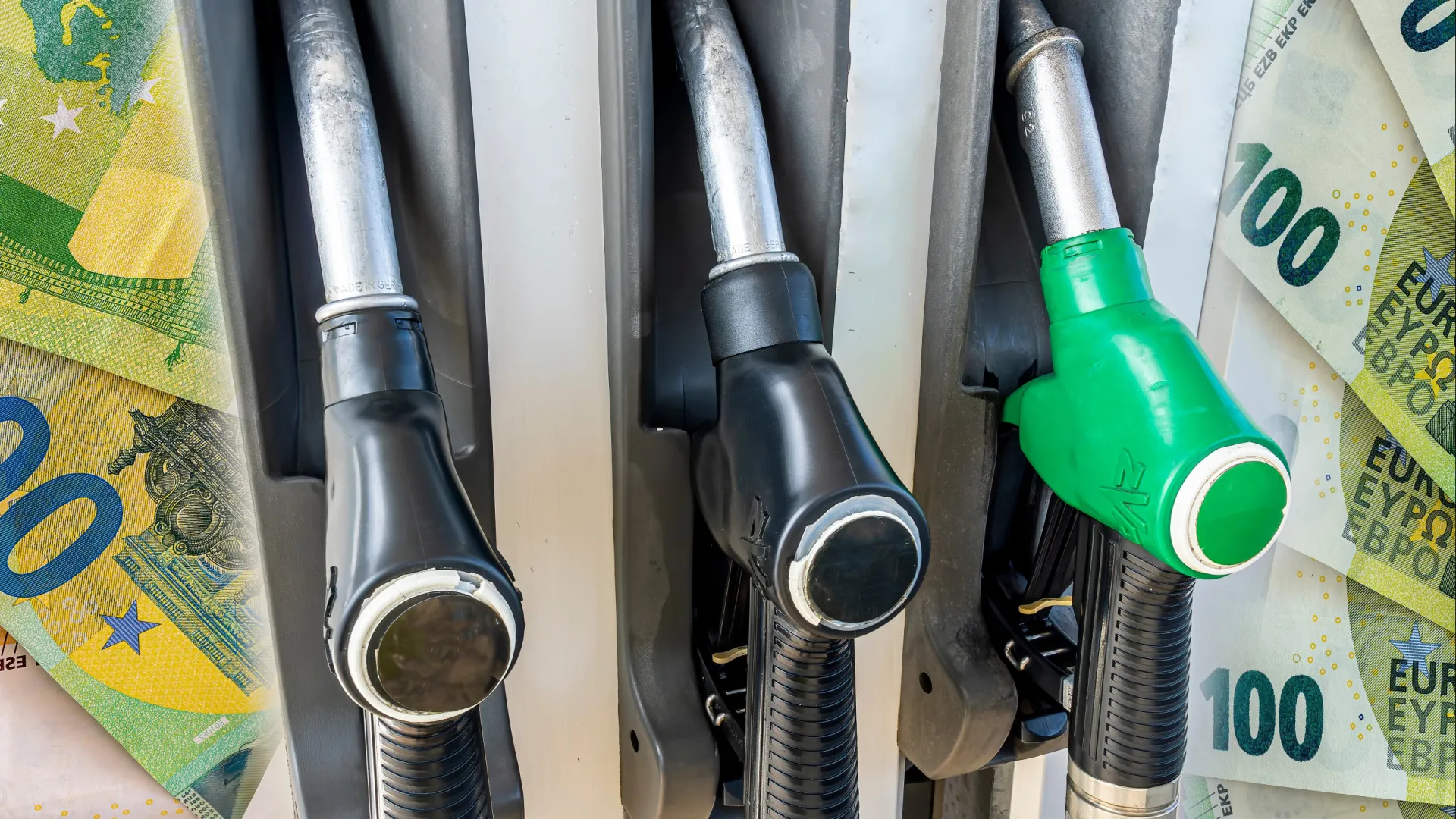 
                    Guerra: Combustíveis encareceram mais em Portugal do que noutros países?
                