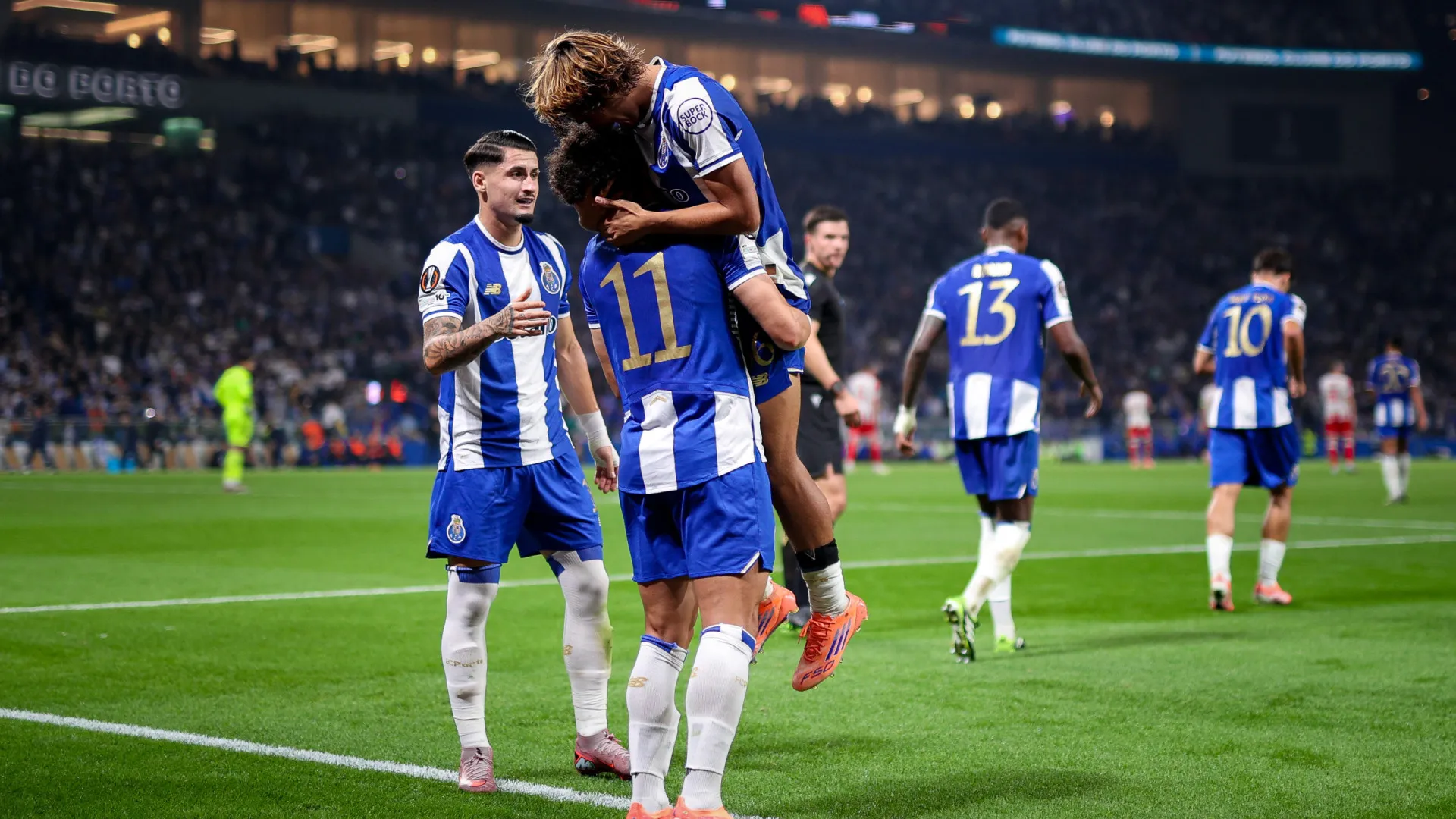 
                    FC Porto e Sp. Braga tentam manter pleno na Liga Europa
                