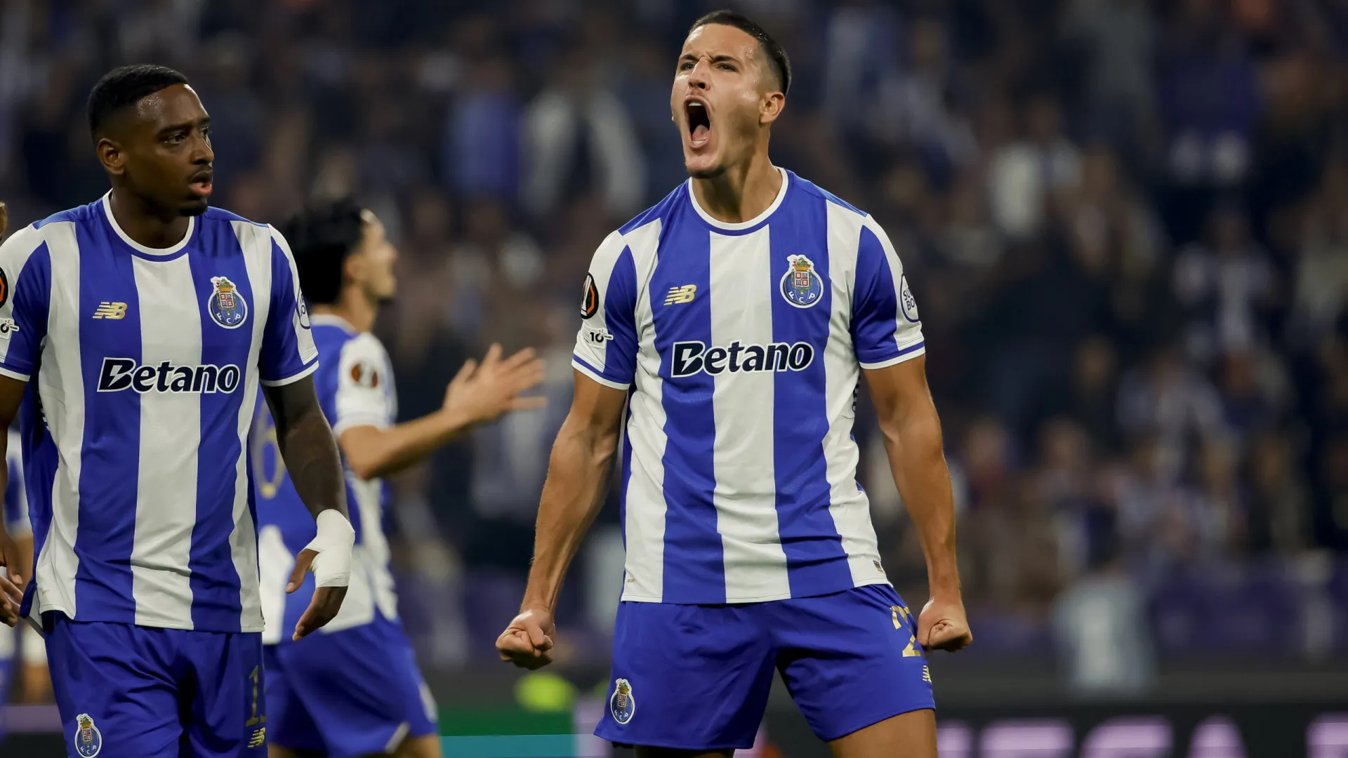 Deniz Gul dá 'receita' para nova vida no FC Porto: "Quando trabalhas..."