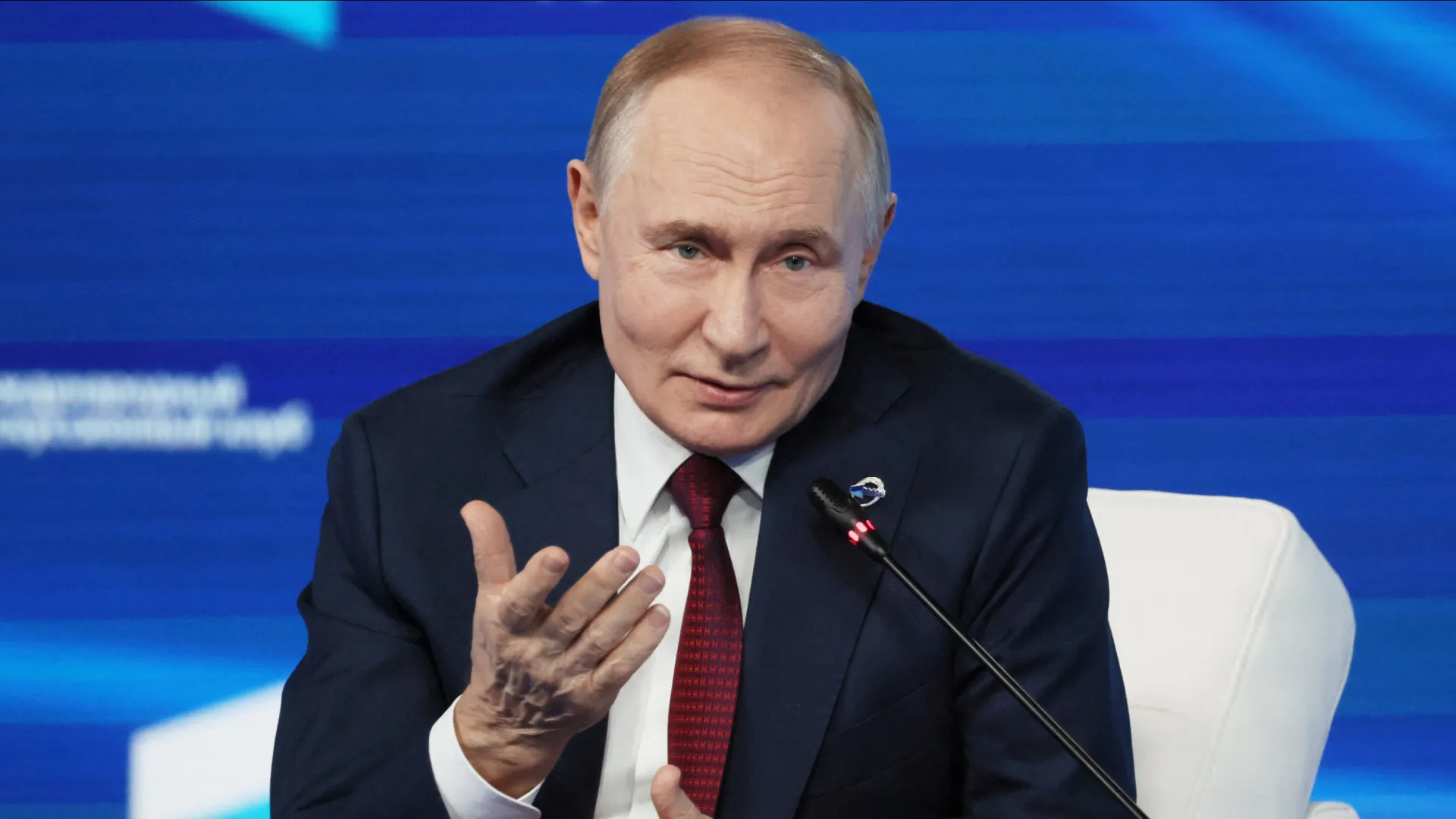 
                    Putin diz que países da CEI apoiam nova ordem mundial multipolar
                
