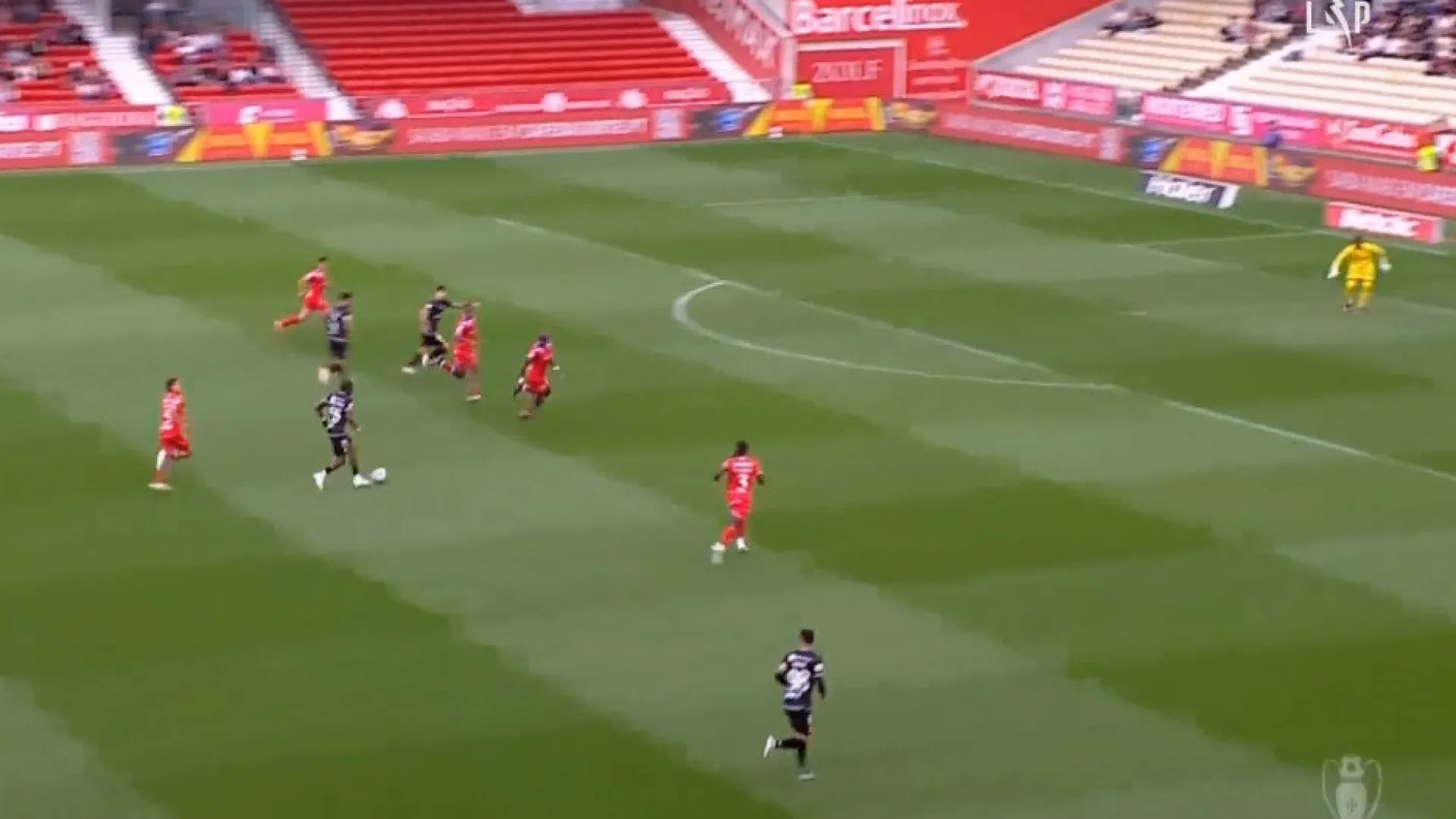 Um penálti falhado e um bis. O resumo da vitória do Gil ante o Estrela