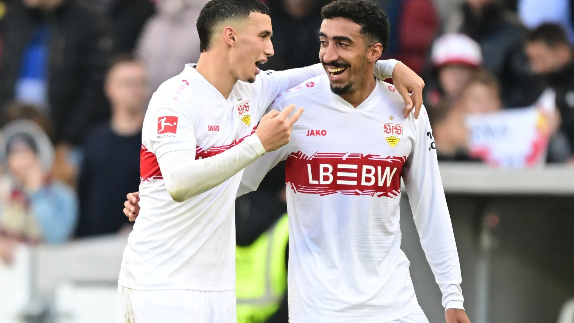 
                    Estugarda bate Heidenheim e sobe ao quarto lugar da Bundesliga
                