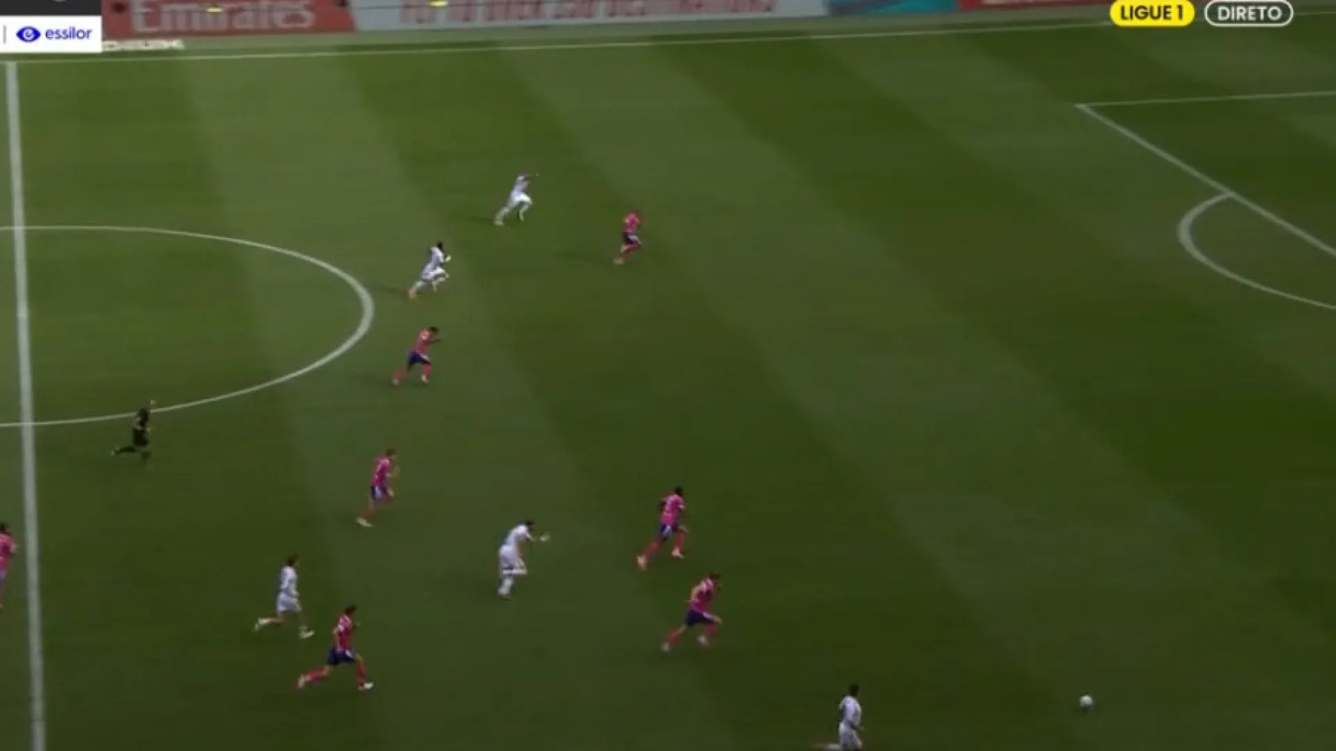 
                    A jogada (e golo) do Lyon de Paulo Fonseca que promete correr mundo
                
