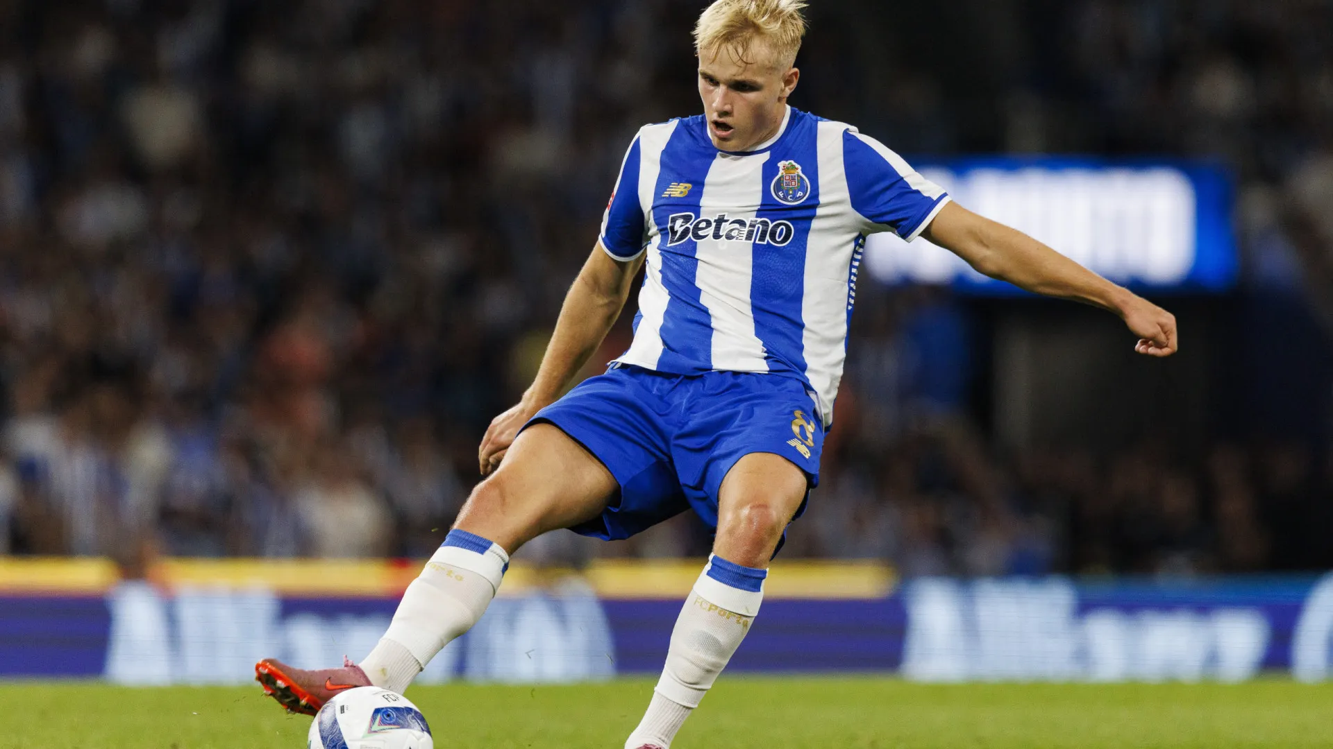 Ruben Amorim 'pisca o olho' a Farioli e aponta forças a médio do FC Porto