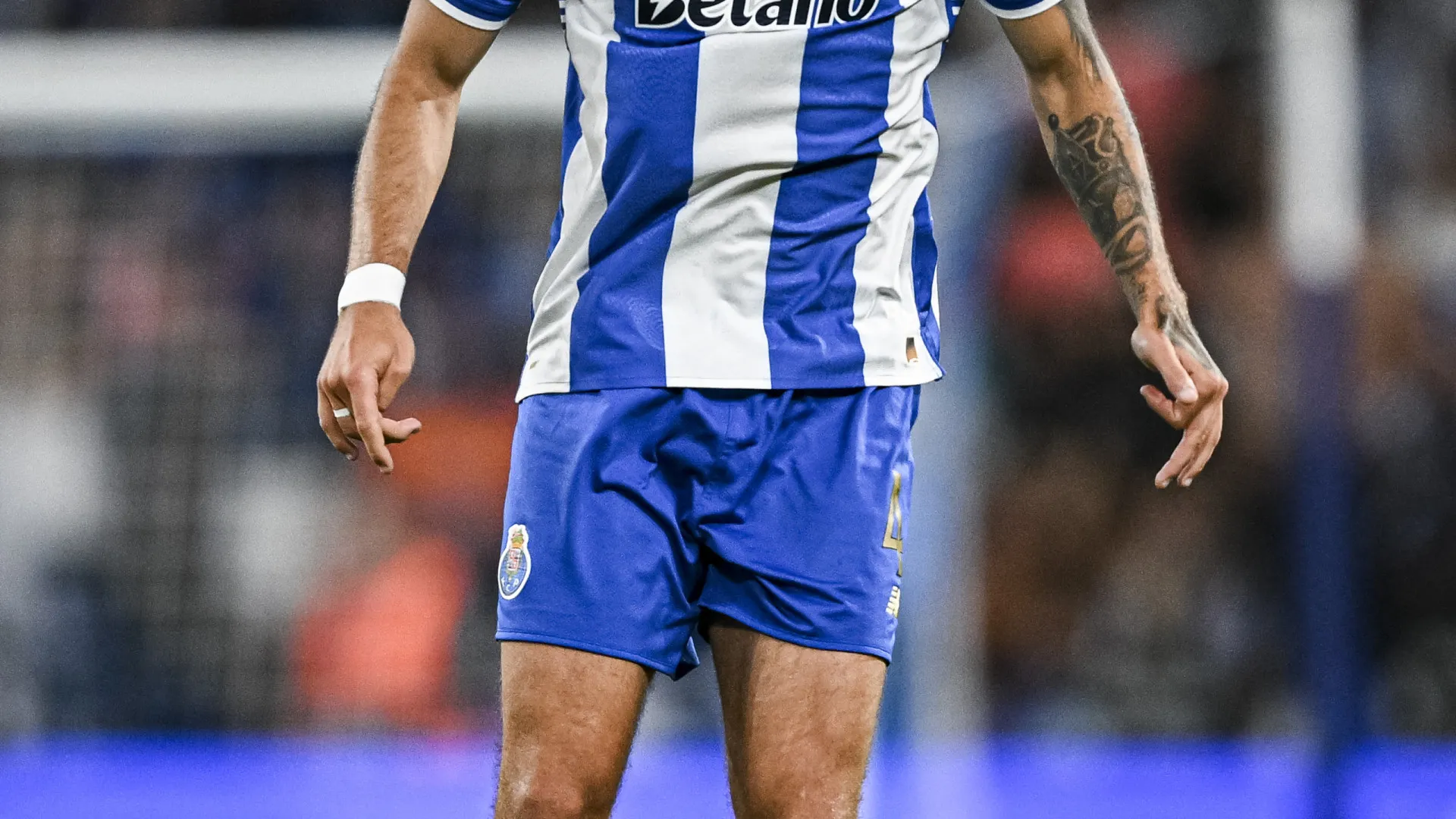 Kiwior desmente rumores: "O Arsenal não queria que eu saísse..."