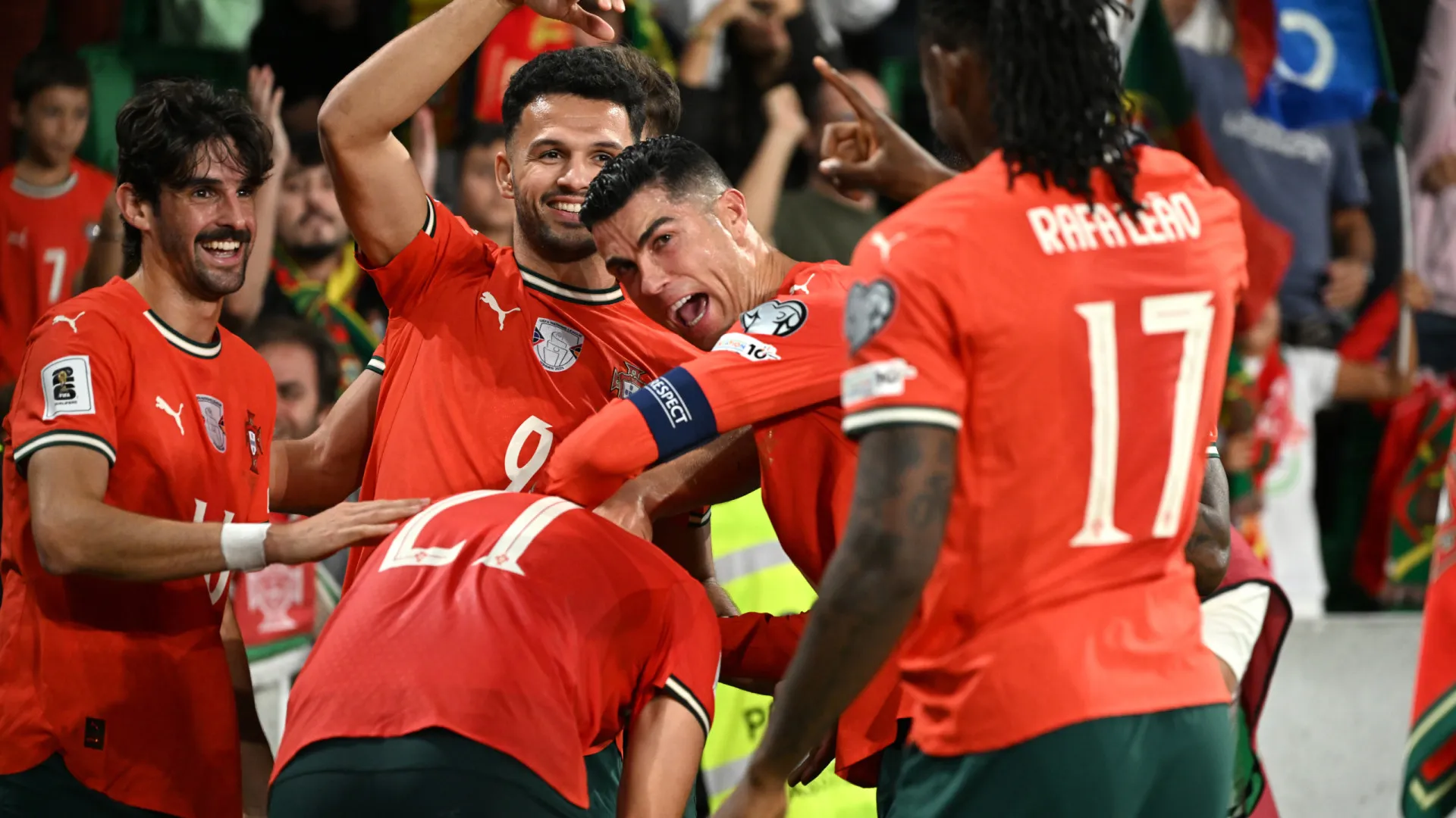
                    Alvalade a 'rebentar pelas costuras' para o Portugal-Hungria 
                