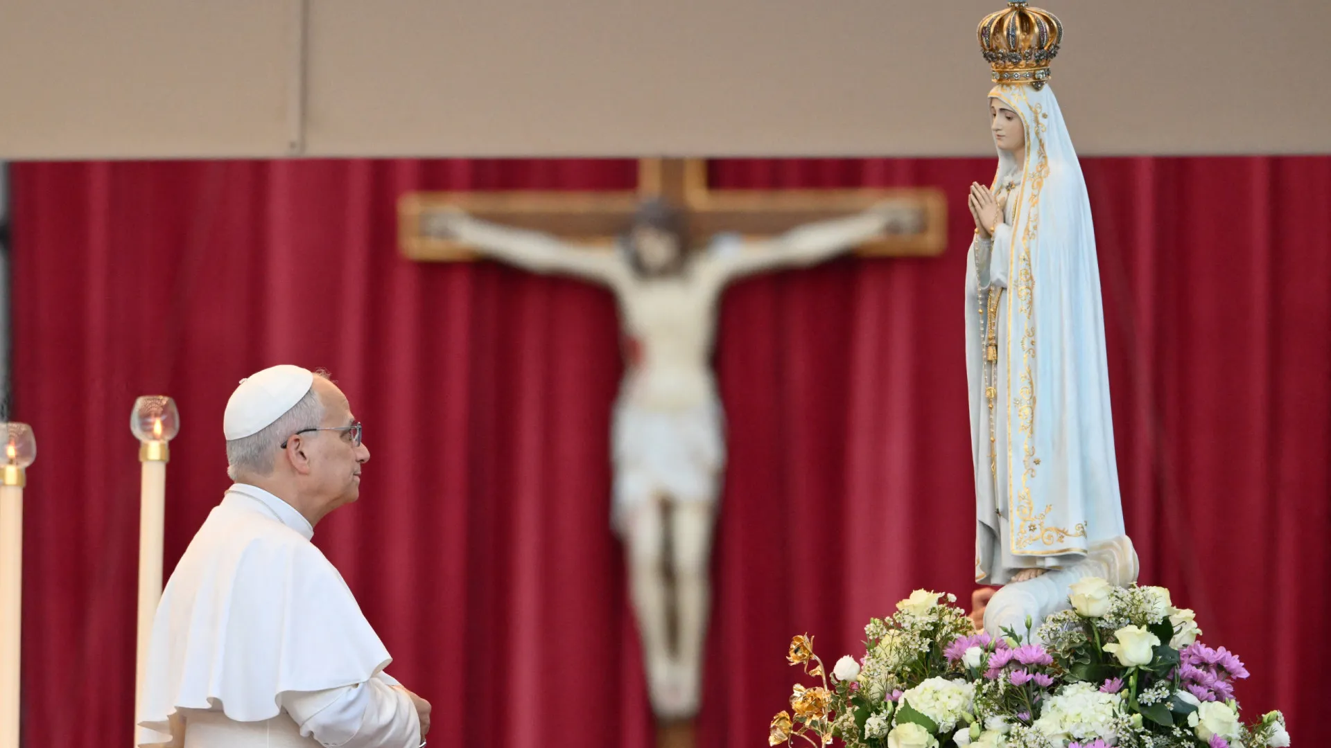 Imagem de Nossa Senhora de Fátima em Roma: As fotos e o apelo do Papa