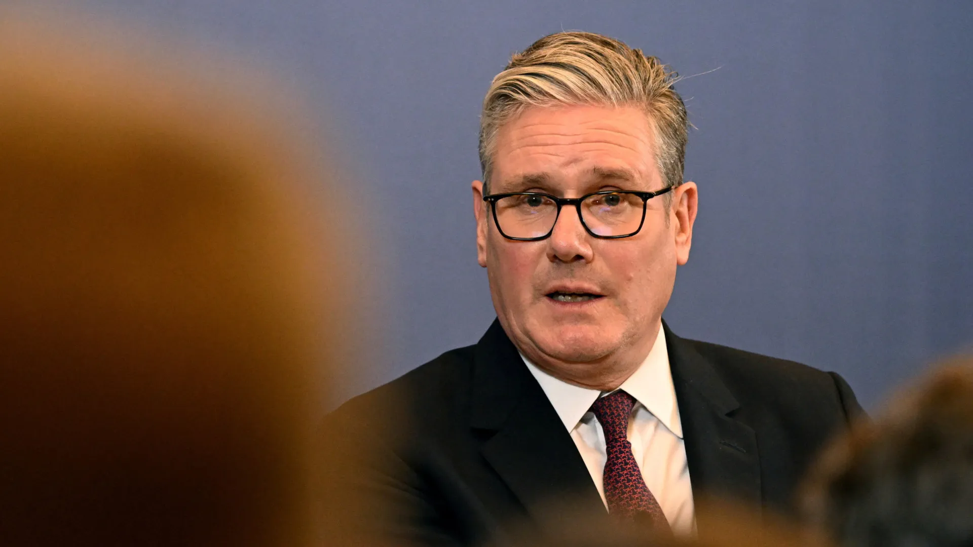 
                    Starmer diz que futuro da Gronelândia cabe à ilha e à Dinamarca
                