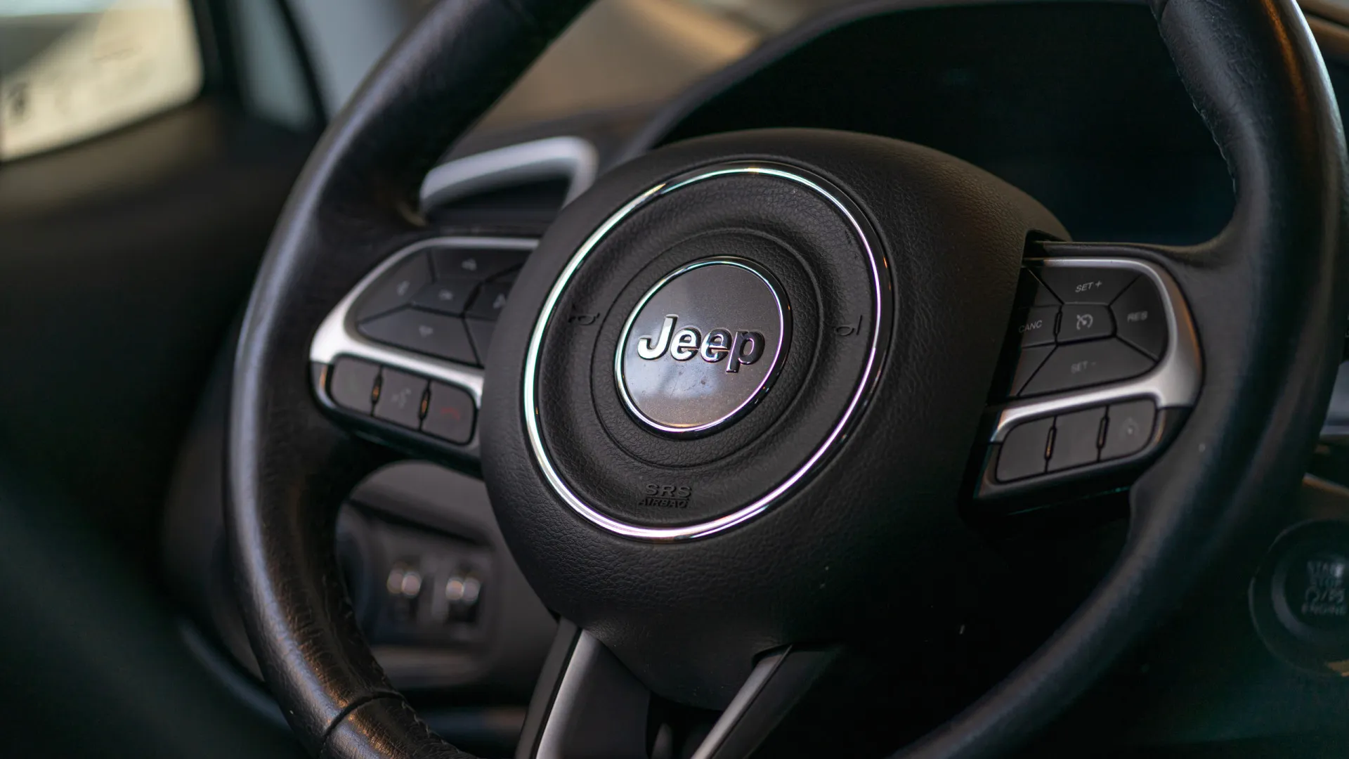 
                    Stellantis e Dongfeng podem desenvolver novo Jeep
                