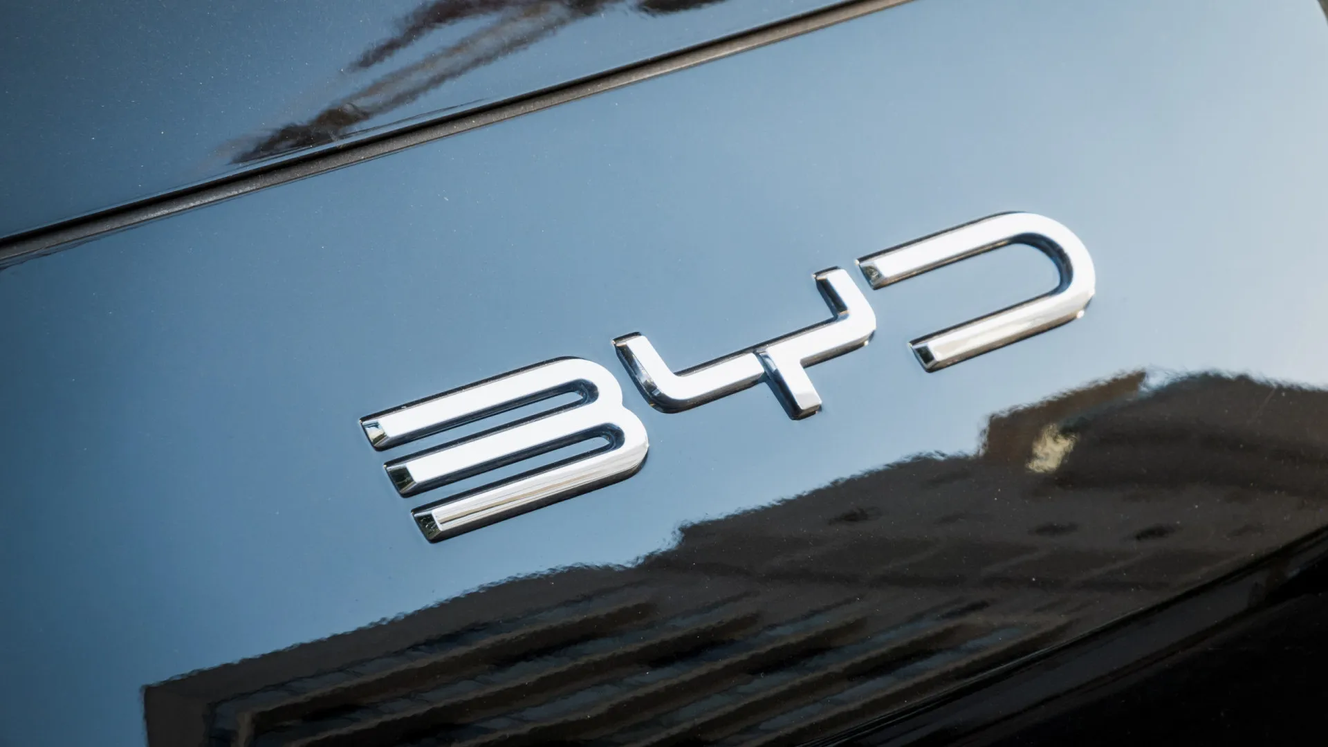 
                    BYD considera Espanha para terceira fábrica europeia
                