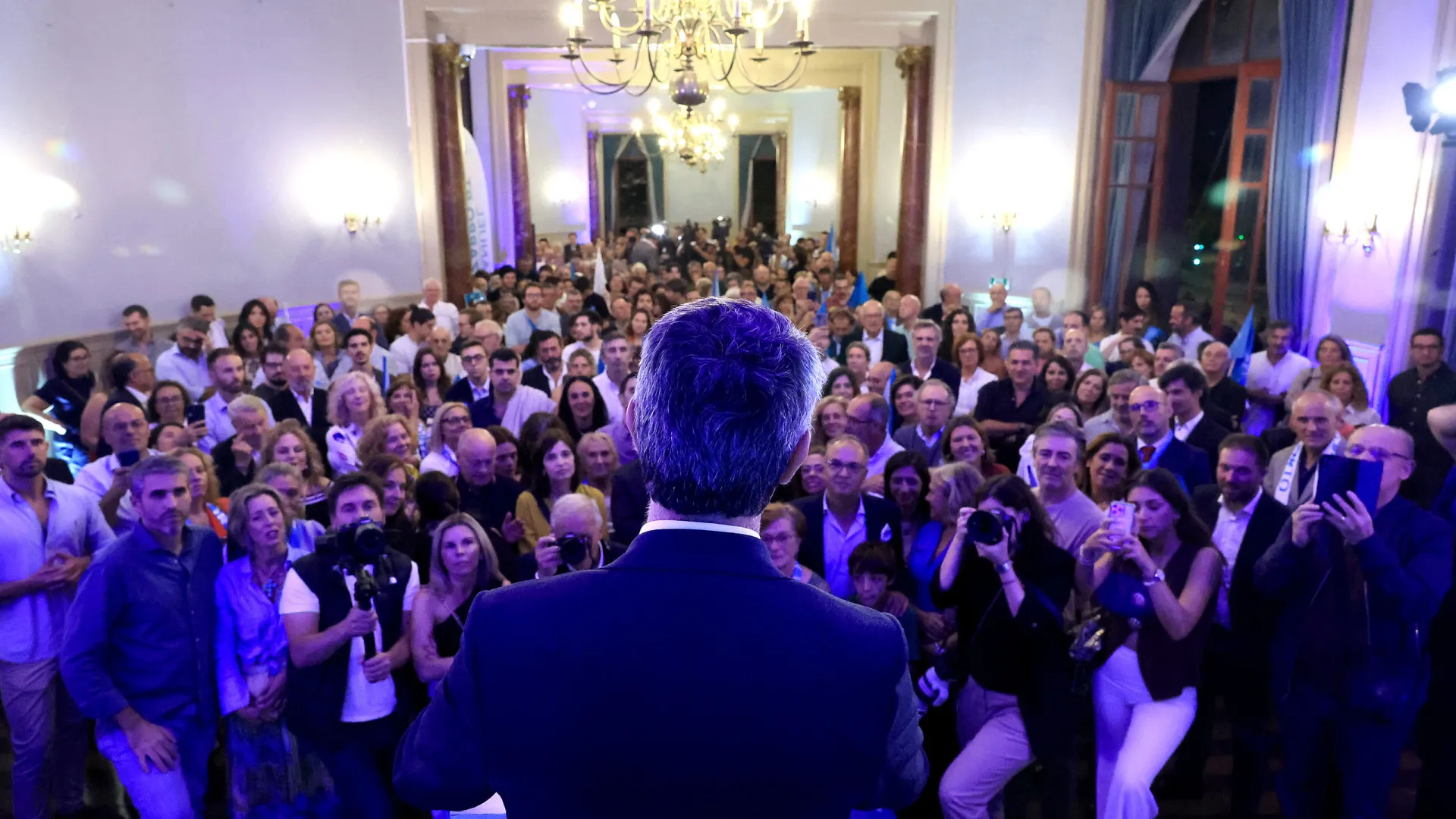 
                    Comissão Política do PS debate resultados autárquicos e OE2026
                