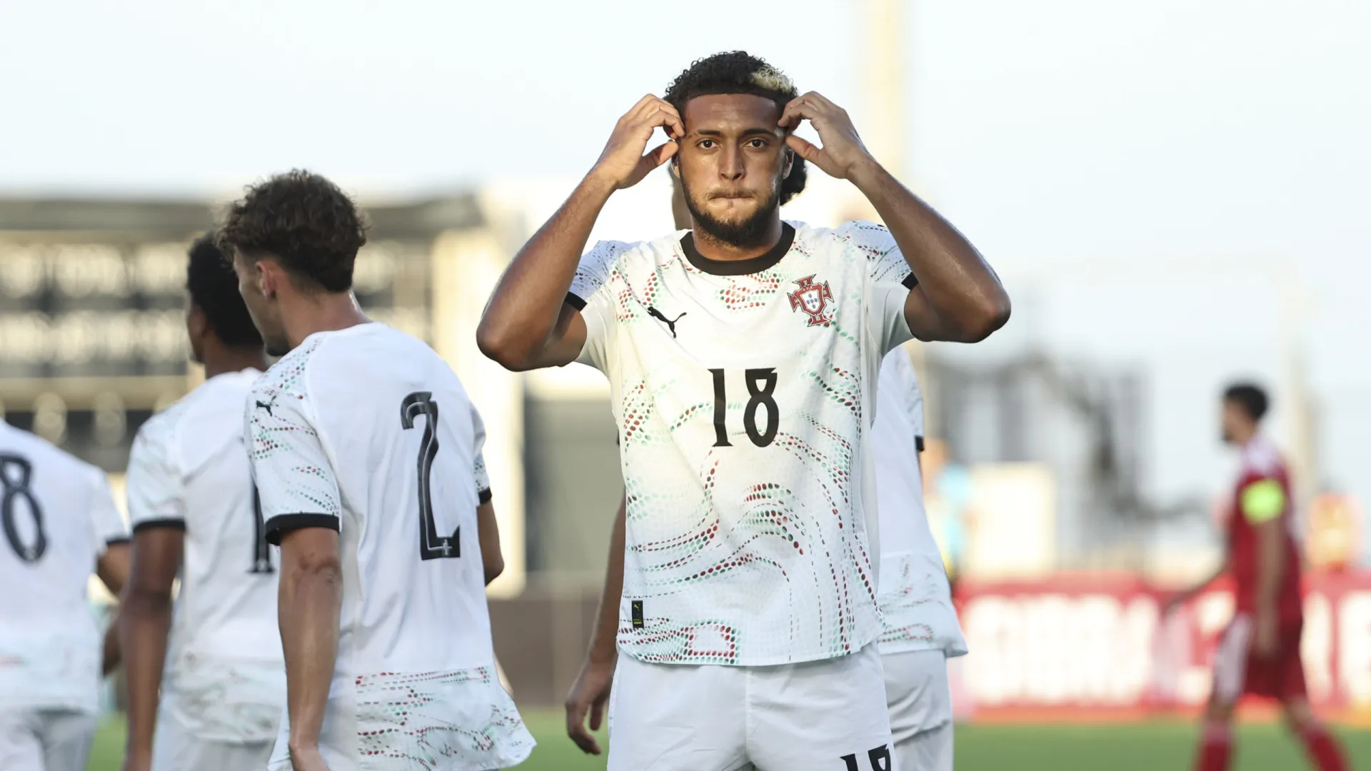 
                    Portugal 'espeta' onze a Gibraltar e continua imparável na qualificação
                