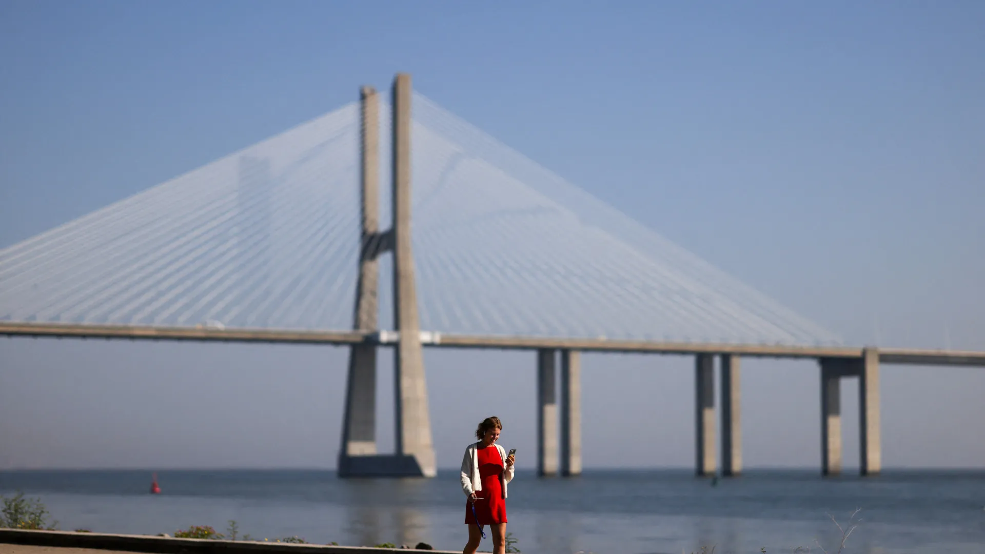 
                    Reservas para férias da Páscoa em linha com 2025 (apesar de preços)
                