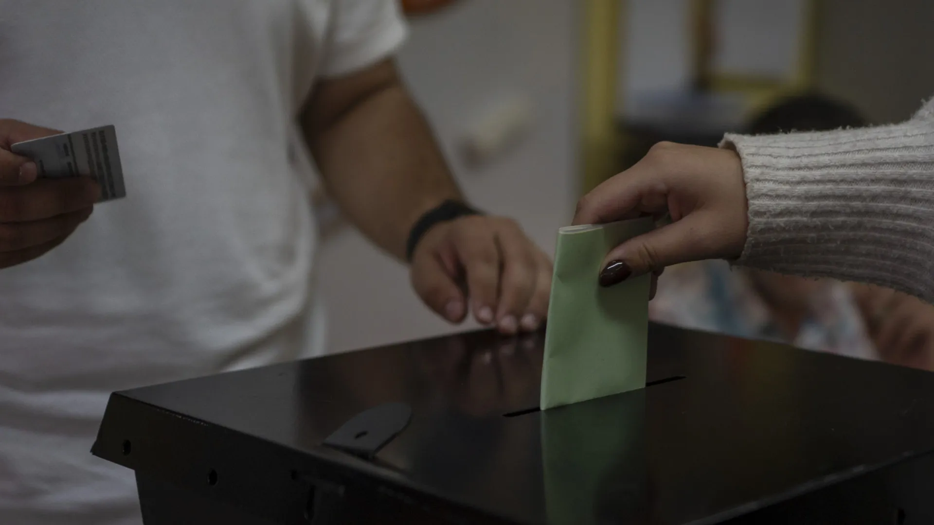 
                    218 mil votam amanhã. Como funciona? E quem não o conseguir fazer?
                