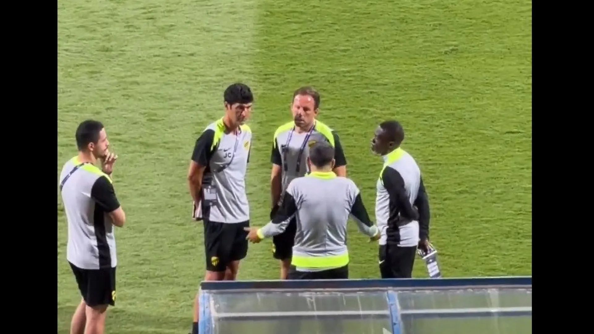 Sérgio Conceição entrou na Arábia Saudita a deslizar e ficou neste estado