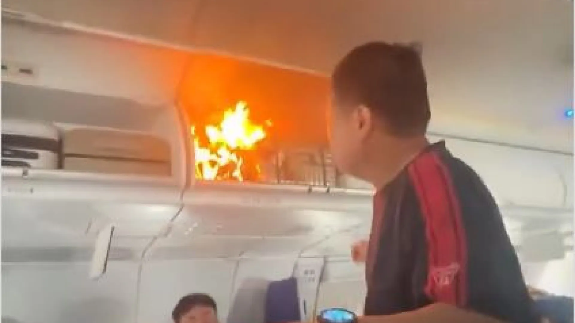 
                    Avião da Air China desviado após bateria guardada em bagagem incendiar-se
                