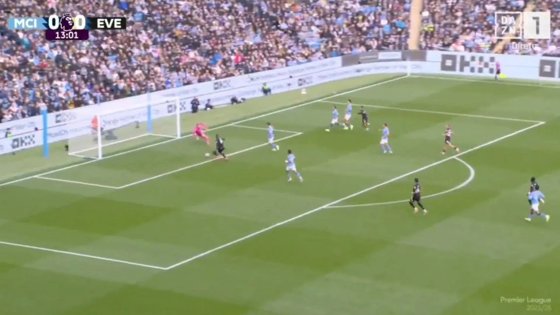 
                    Não, isto não deu em golo. O falhanço de Beto no Manchester City-Everton
                