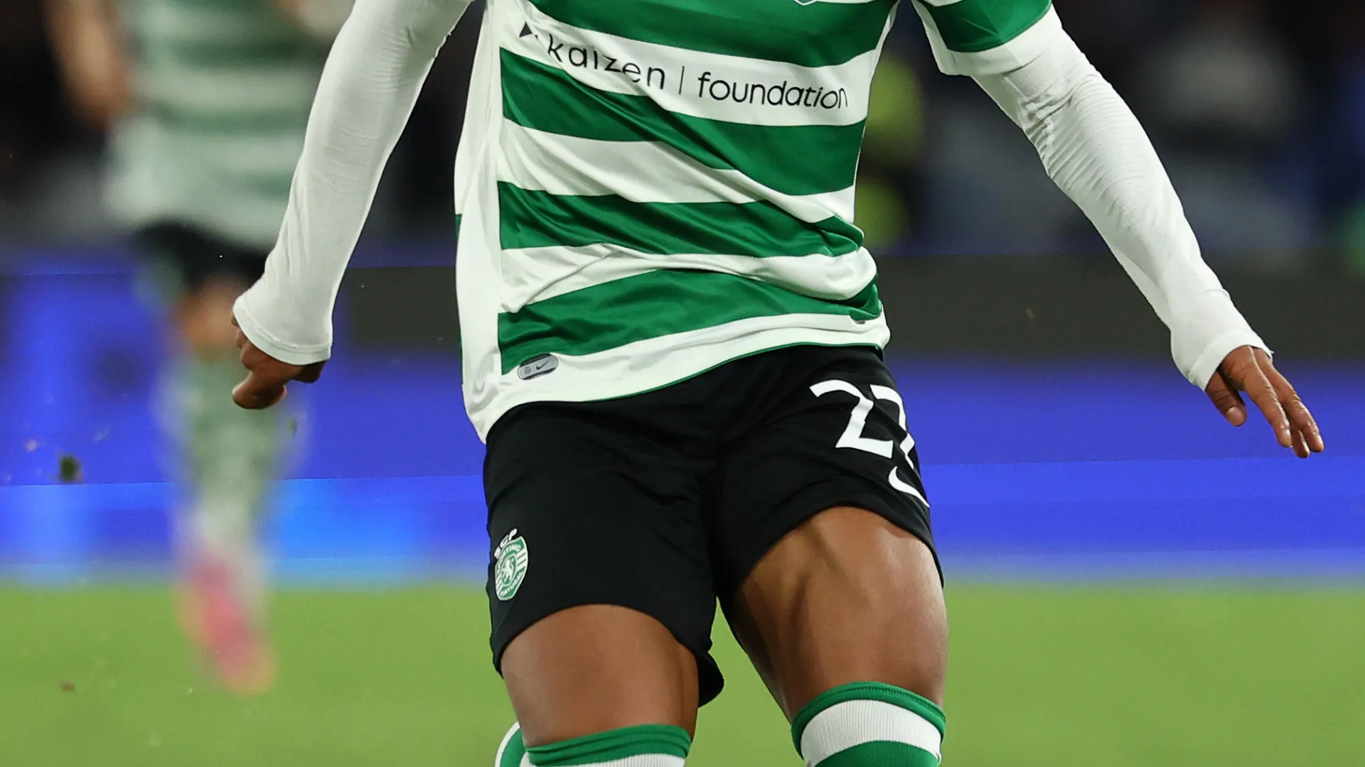 
                    Alisson: 