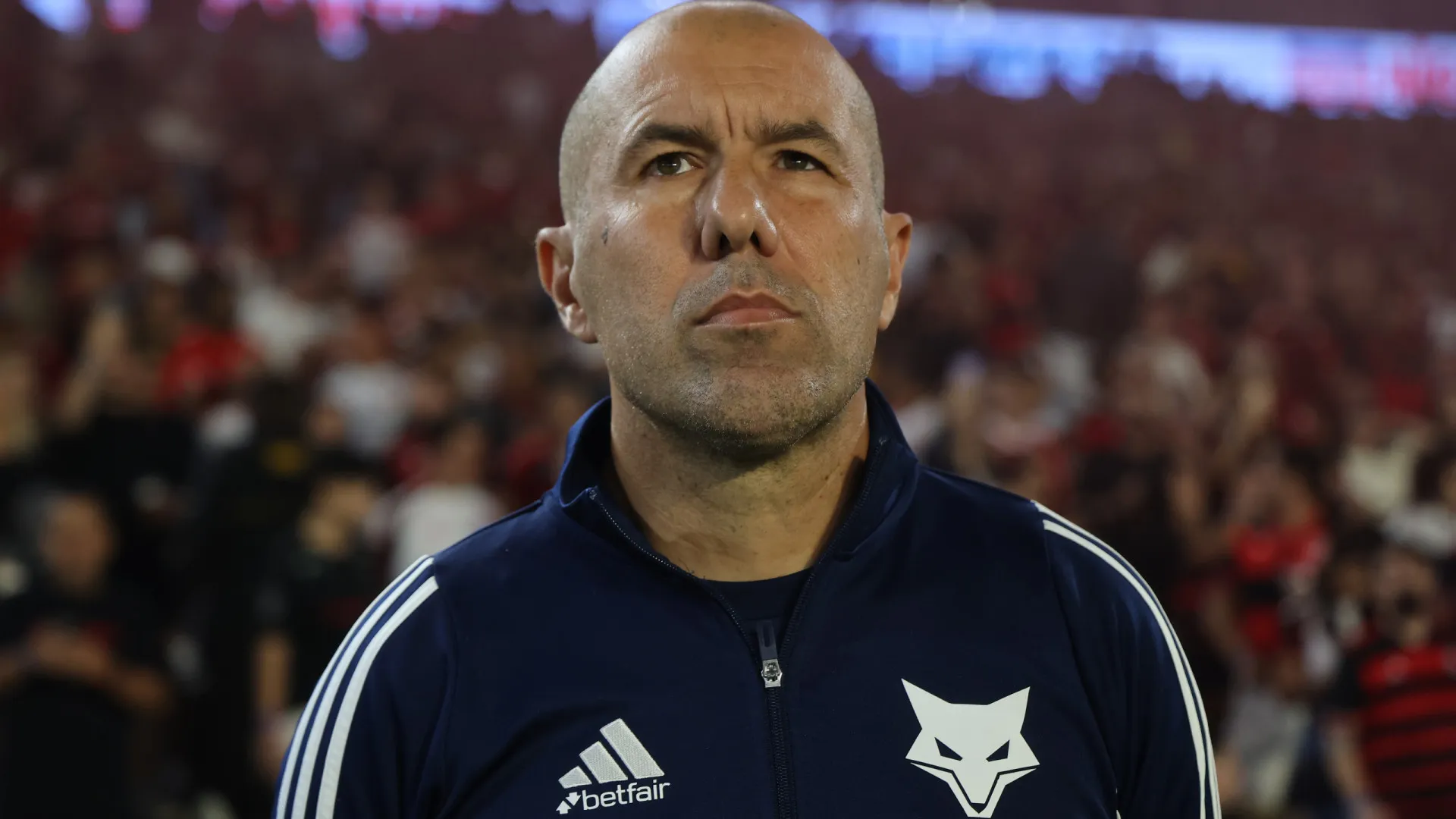 
                    Leonardo Jardim vacila e pode ver Abel Ferreira fugir no trono do Brasil
                