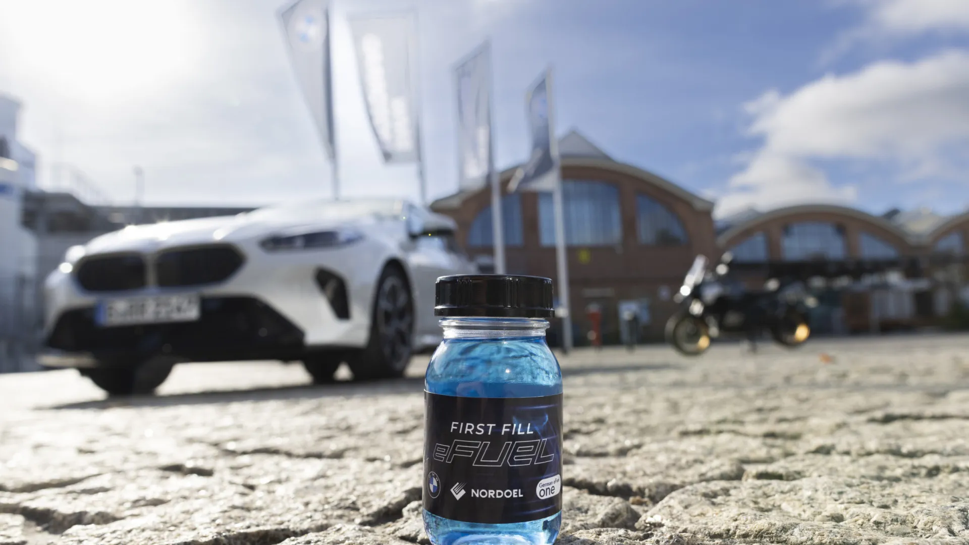 
                    Carros novos da BMW vão sair da fábrica com combustíveis ecológicos
                