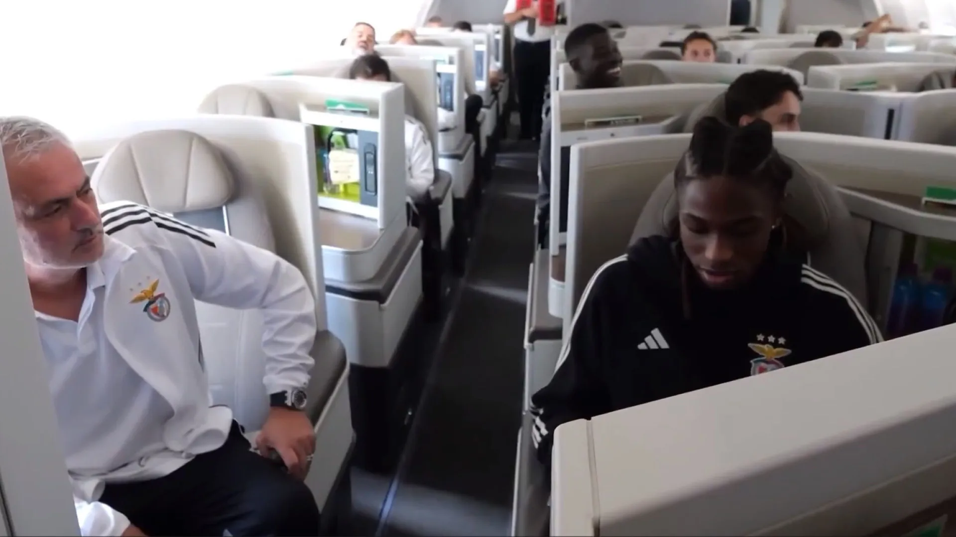 
                    Mourinho volta 'atacar': 