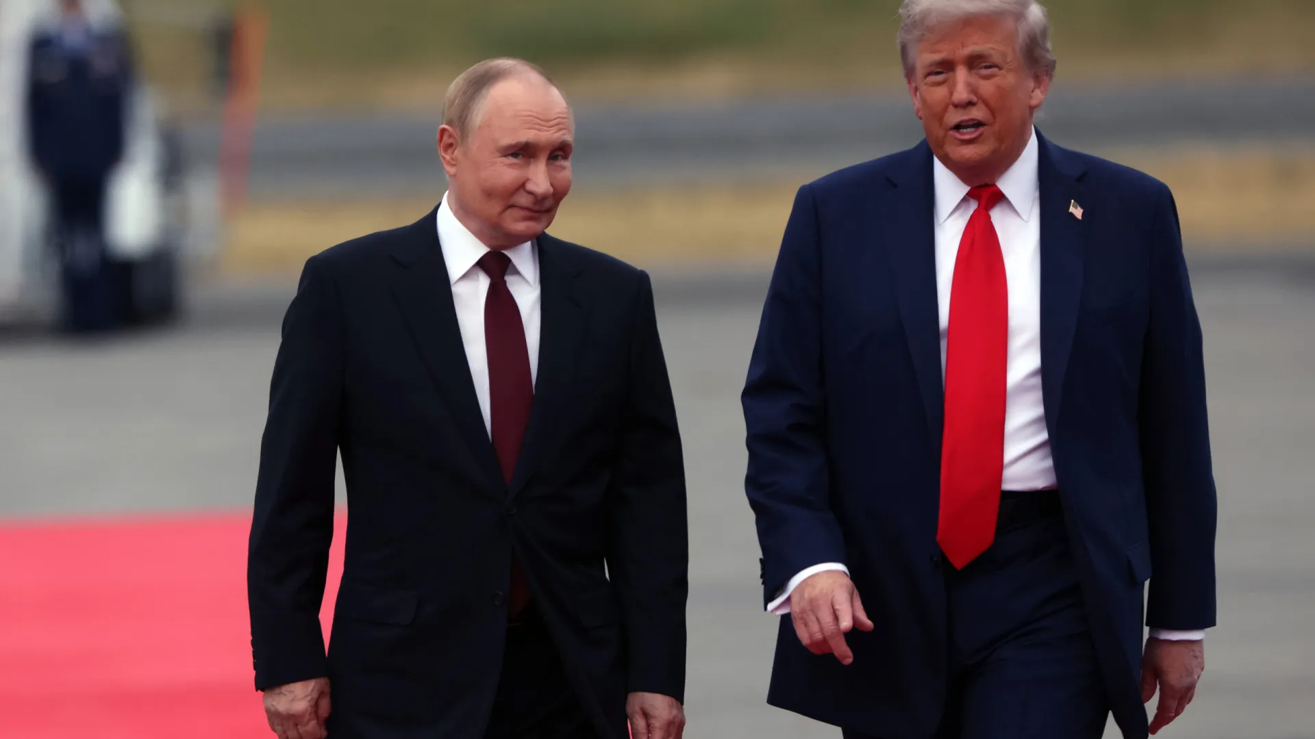 
                    Putin na Hungria: Bulgária deixa, ex-KGB aponta plano para matar. E mais?
                