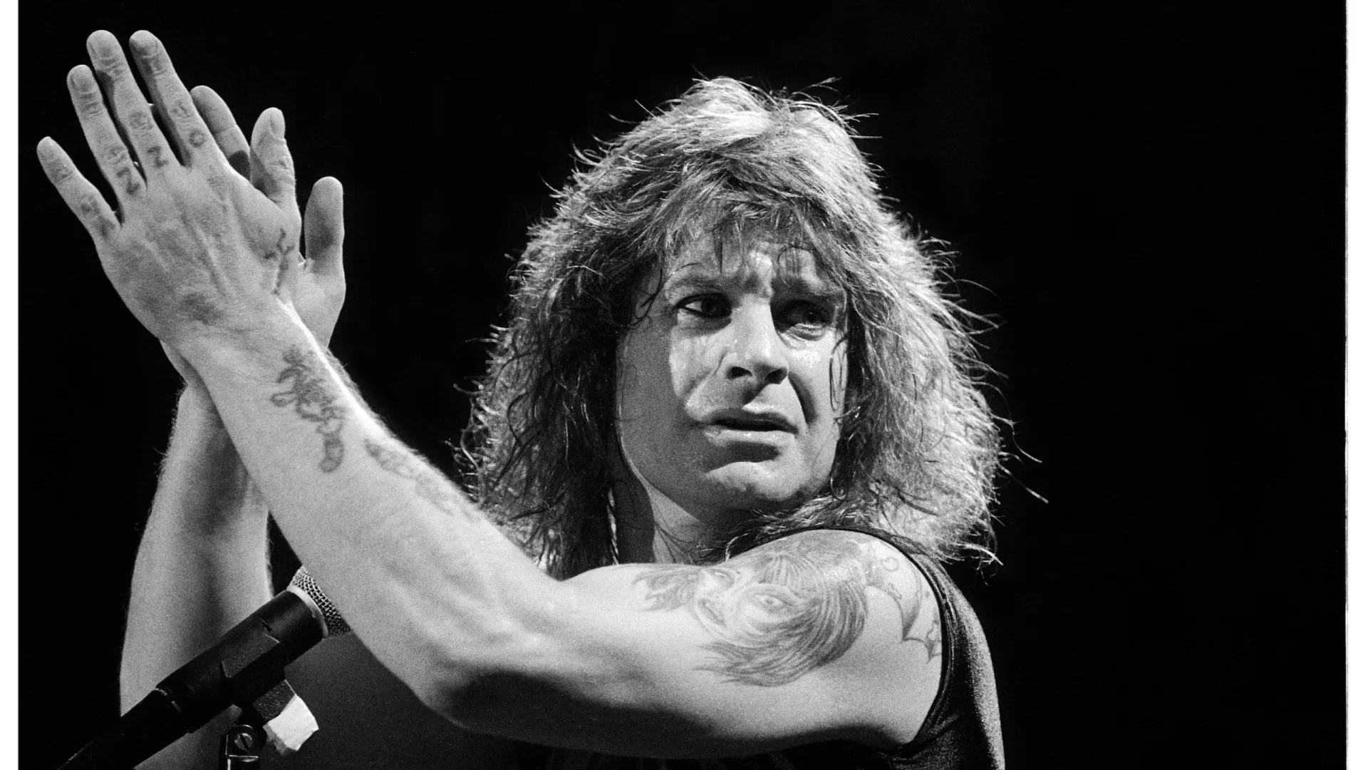 
                    Biografia inédita com últimas memórias de Ozzy Osbourne chega em novembro
                
