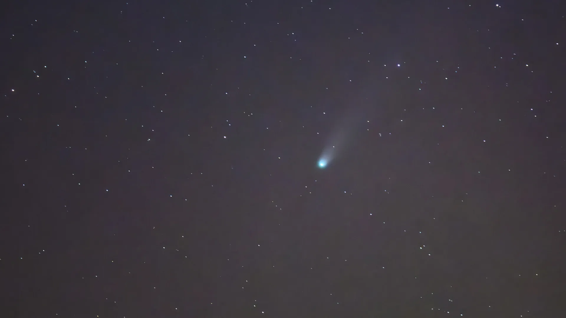 
                    Olhe para o céu: Cometa Lemmon aparece pela primeira vez em mil anos
                