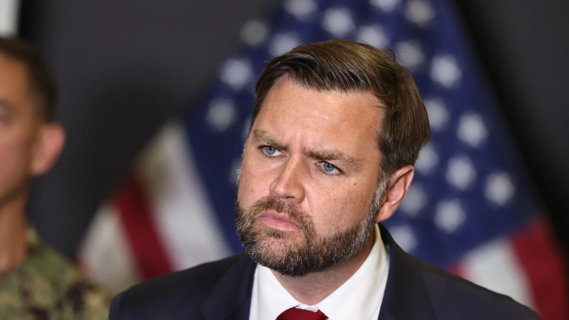 Vance alerta para desastre no tráfego aéreo se paralisação continuar