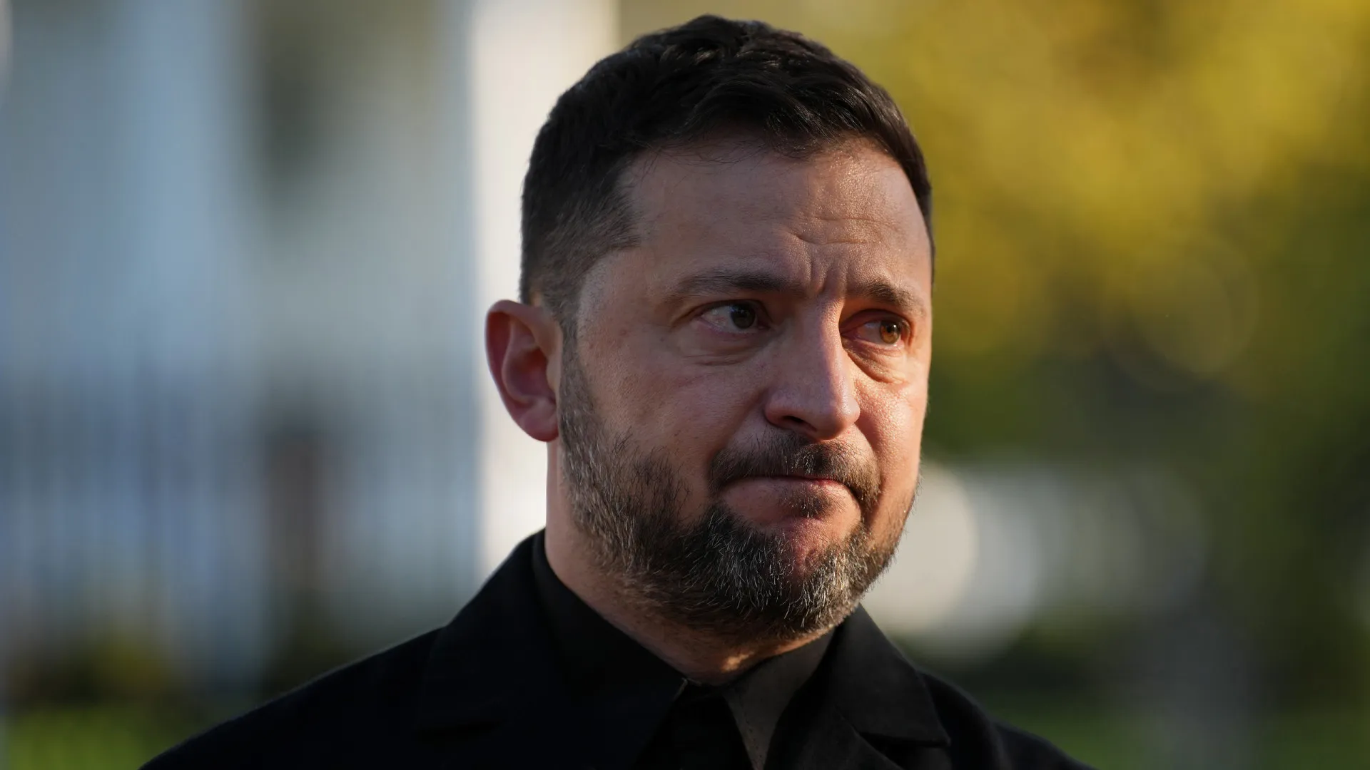 
                    Zelensky garante que plano de paz dos EUA já não tem 28 pontos
                