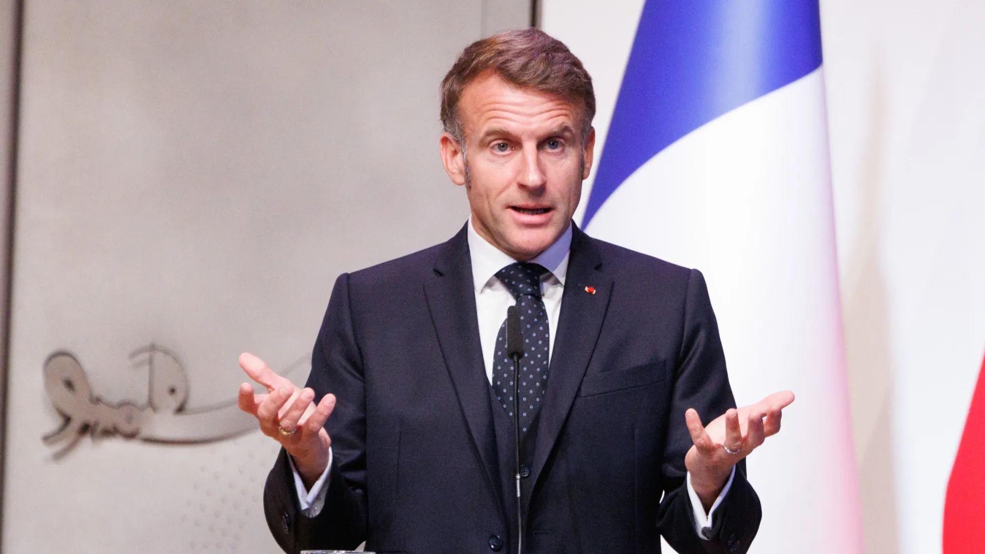 
                    Venezuela: França condena método americano para derrubar Maduro
                