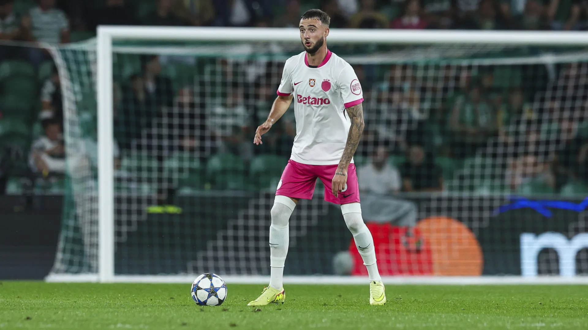 Debast fala após lesão: