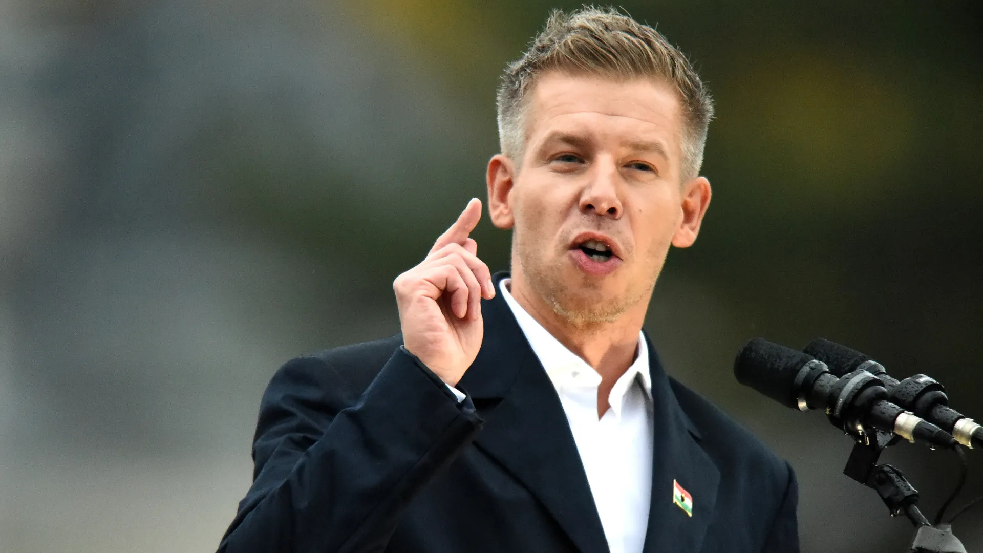 Líder da oposição húngaro acusa governo de “manter a população com medo”