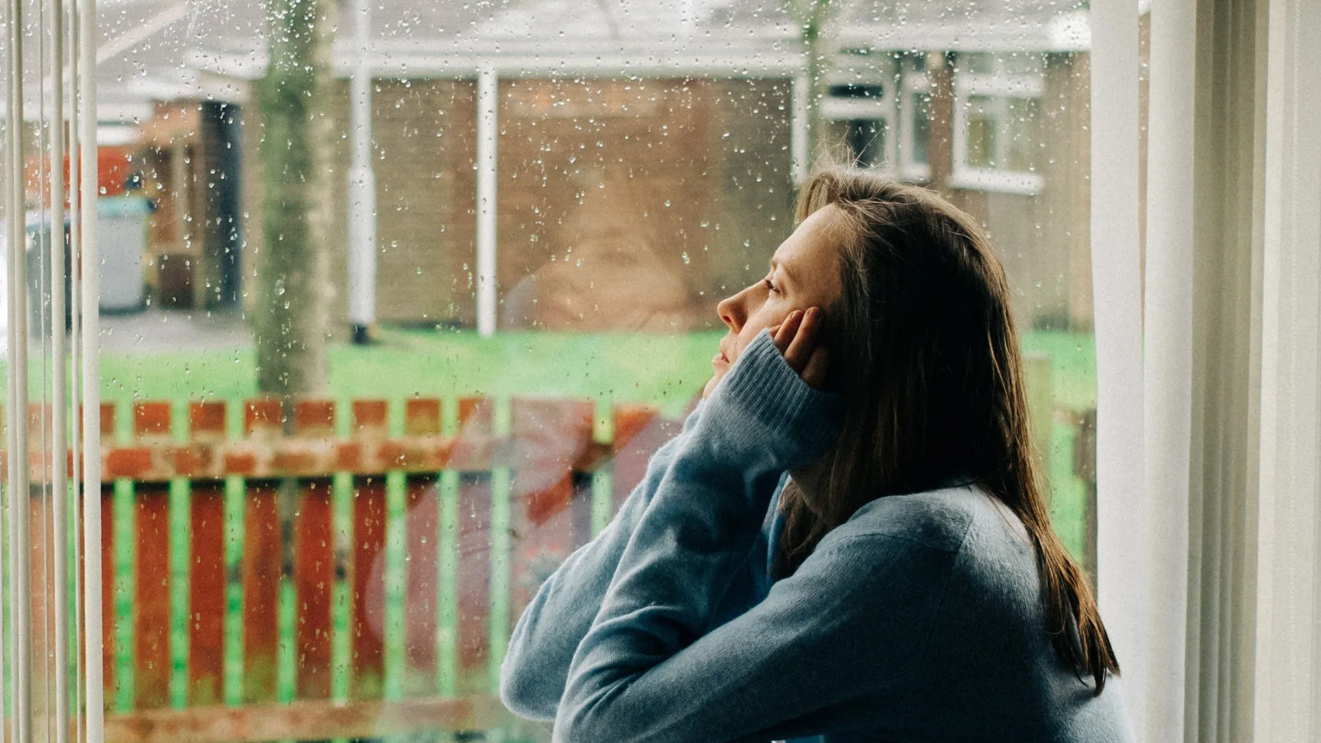 Depressão sazonal: Quais os sinais de alerta devido à mudança da hora?