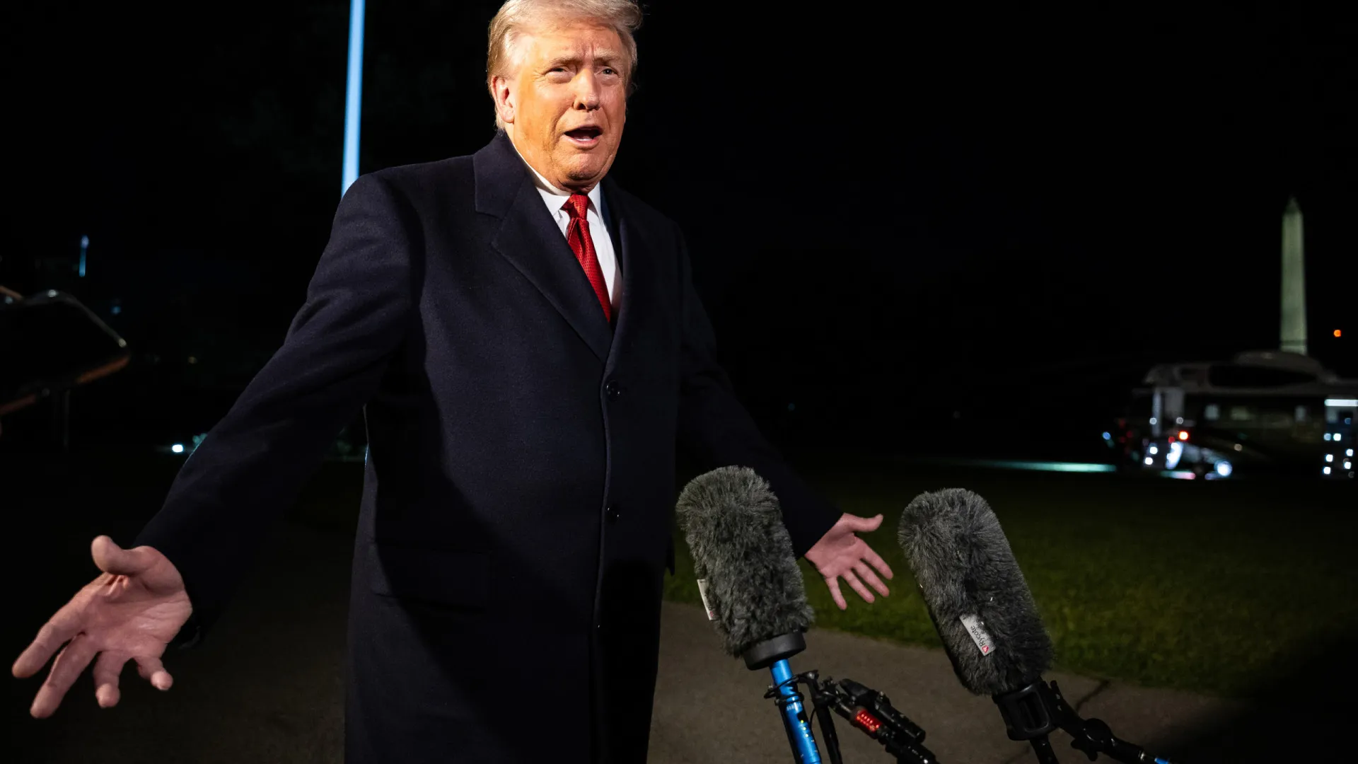 
                    Trump diz que planeia encontrar-se com Lula durante digressão pela Ásia
                